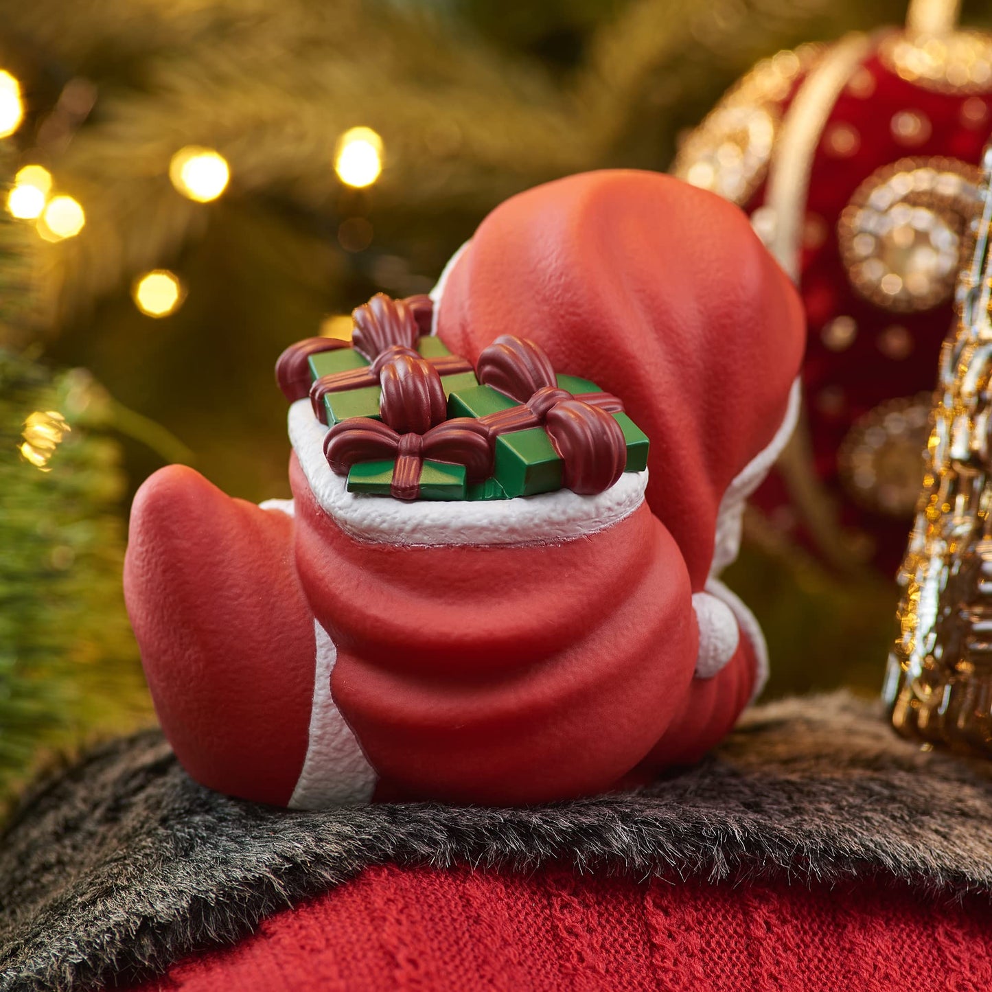 Tubbz Boxed Edition Santa Collectible Vinyl Rubber Duck Figure - Official Numskull Merchandise, Toys & Collectibles