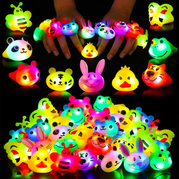 SCIONE 40 Pack Light up Rings Birthday Party Favors for Kids, Goodie Bag Stuffers Glow in the Dark Halloween Party Supplies, Cla