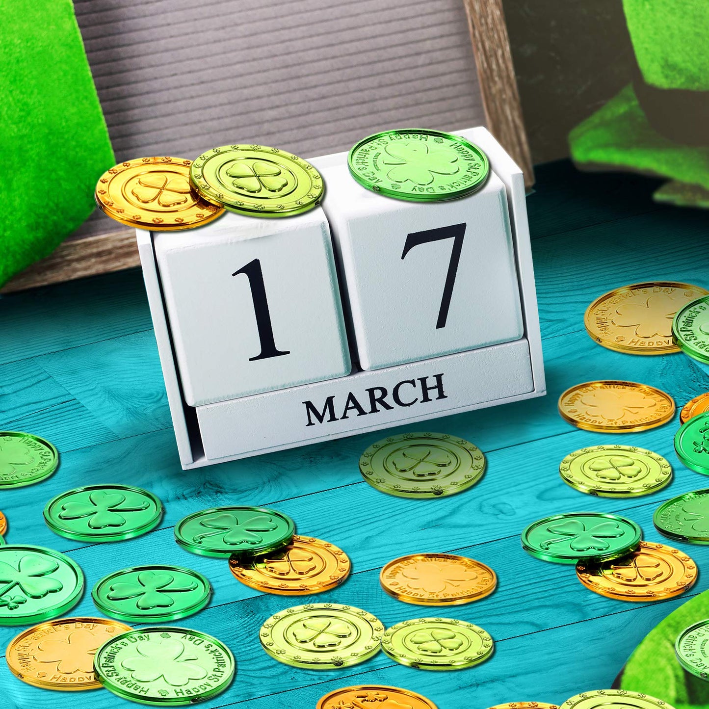 260 Pieces St. Patrick's Day Shamrock Coins 3-Leaf Clover  4 Leaf Clover and Happy St. Patrick's day Good Luck Green and Gold Plastic Coins for Party Supplies Decor