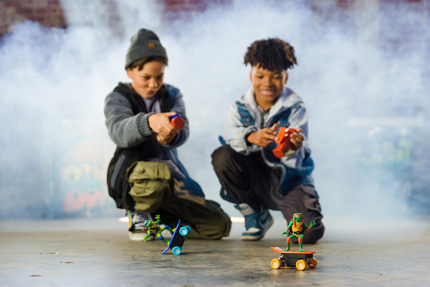 Teenage Mutant Ninja Turtles Michelangelo RC Vehicle - Half Pipe Skateboard, 2.4GHz Controller, Ages 5+, Plastic Material