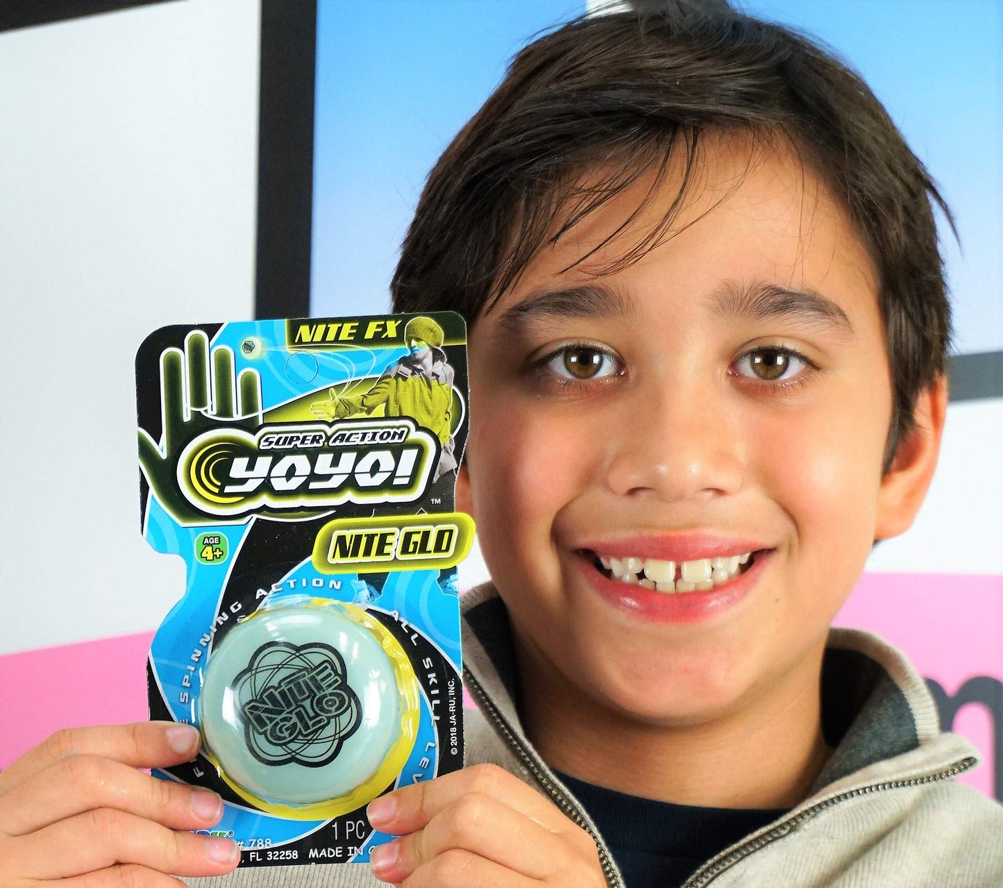 JA-RU Glow in The Dark Yoyo (8 Units) Responsive Yo Yo for Kids Fidget Toy Pack. Beginners & Professional Yoyo. 90s Toys Nostalg