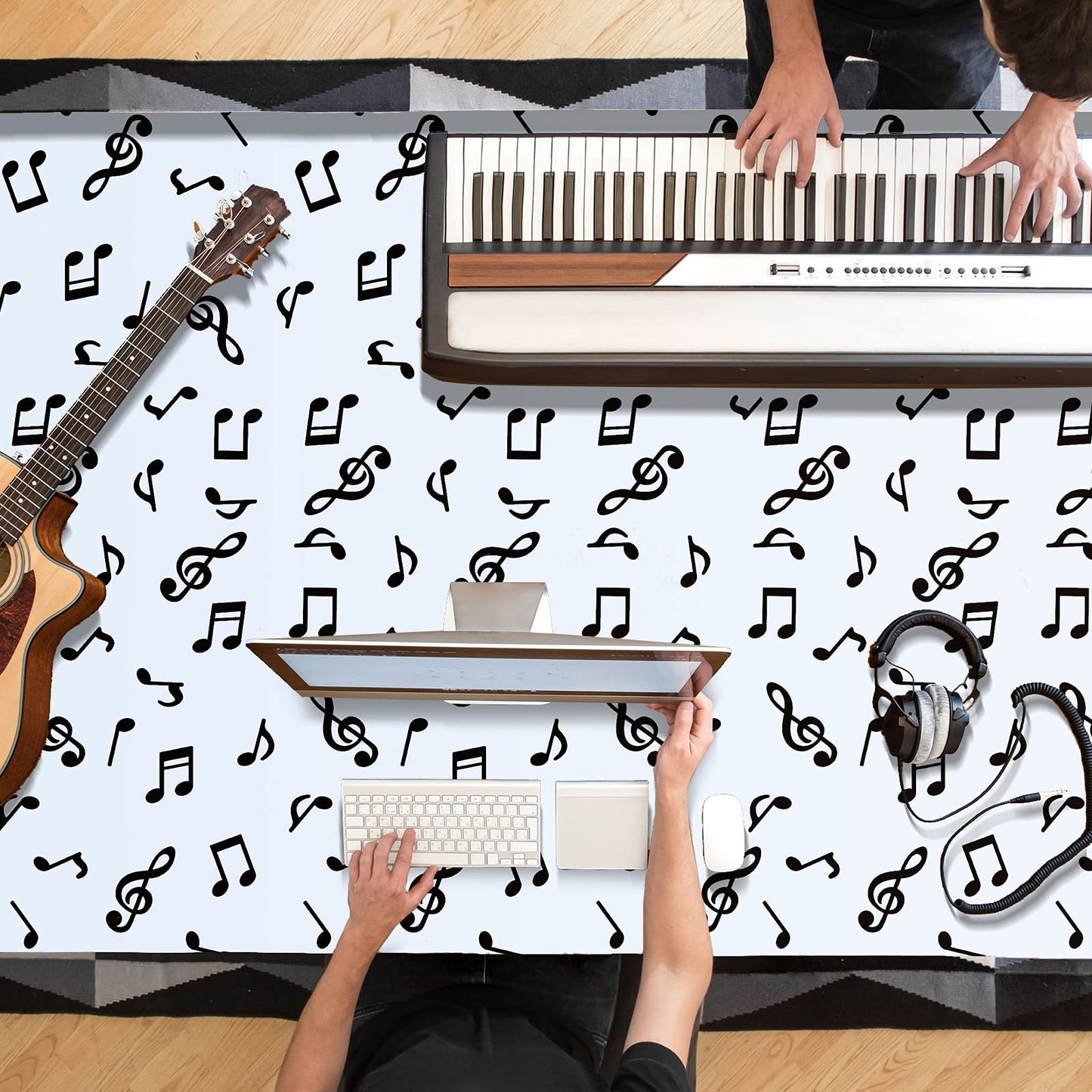 108 X 54 Inch Musical Notes Tablecover Musical Plastic Tablecloth Disposable Table Cover Notes Theme Birthday Party Decoration Supplies(2 Pieces)