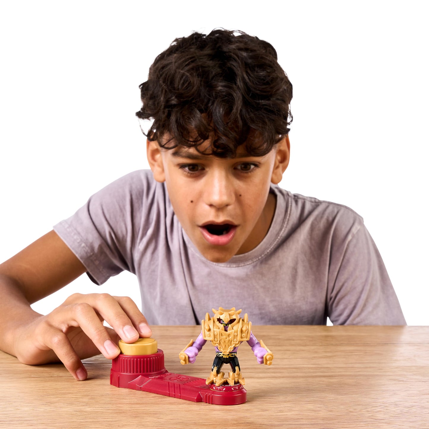 Legends of Akedo Beast Strike Battling Giant Gold Tusk. Mini Battling Warriors. protective covering Explodes Off During Battle. Ready  Fight  Split Strike. Small