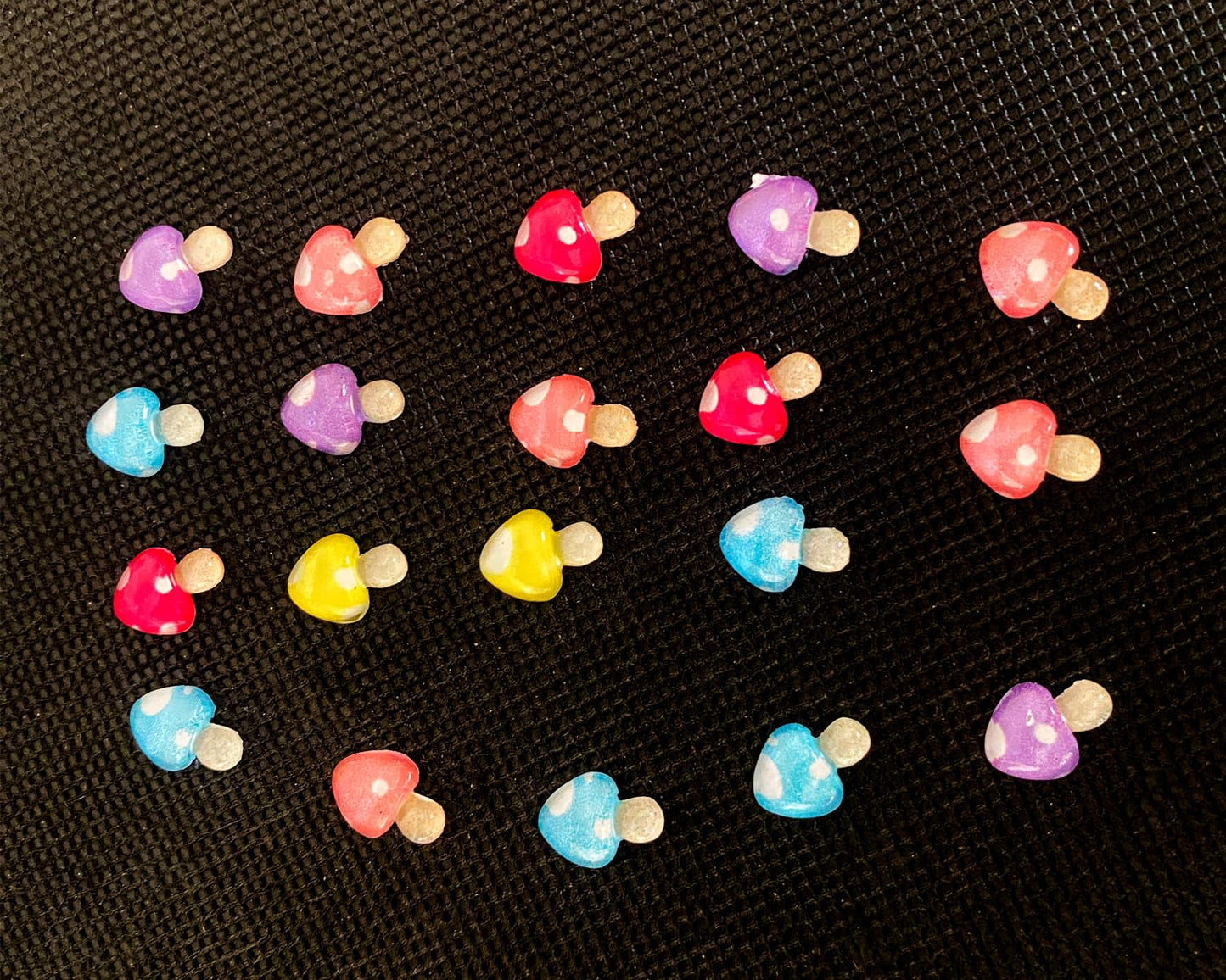 100Pcs Resin Mushroom For Crafts Dollhouse Miniatures Resin Mini Things Tiny Mushrooms For Fairy Garden Dollhouse Micro Landscap