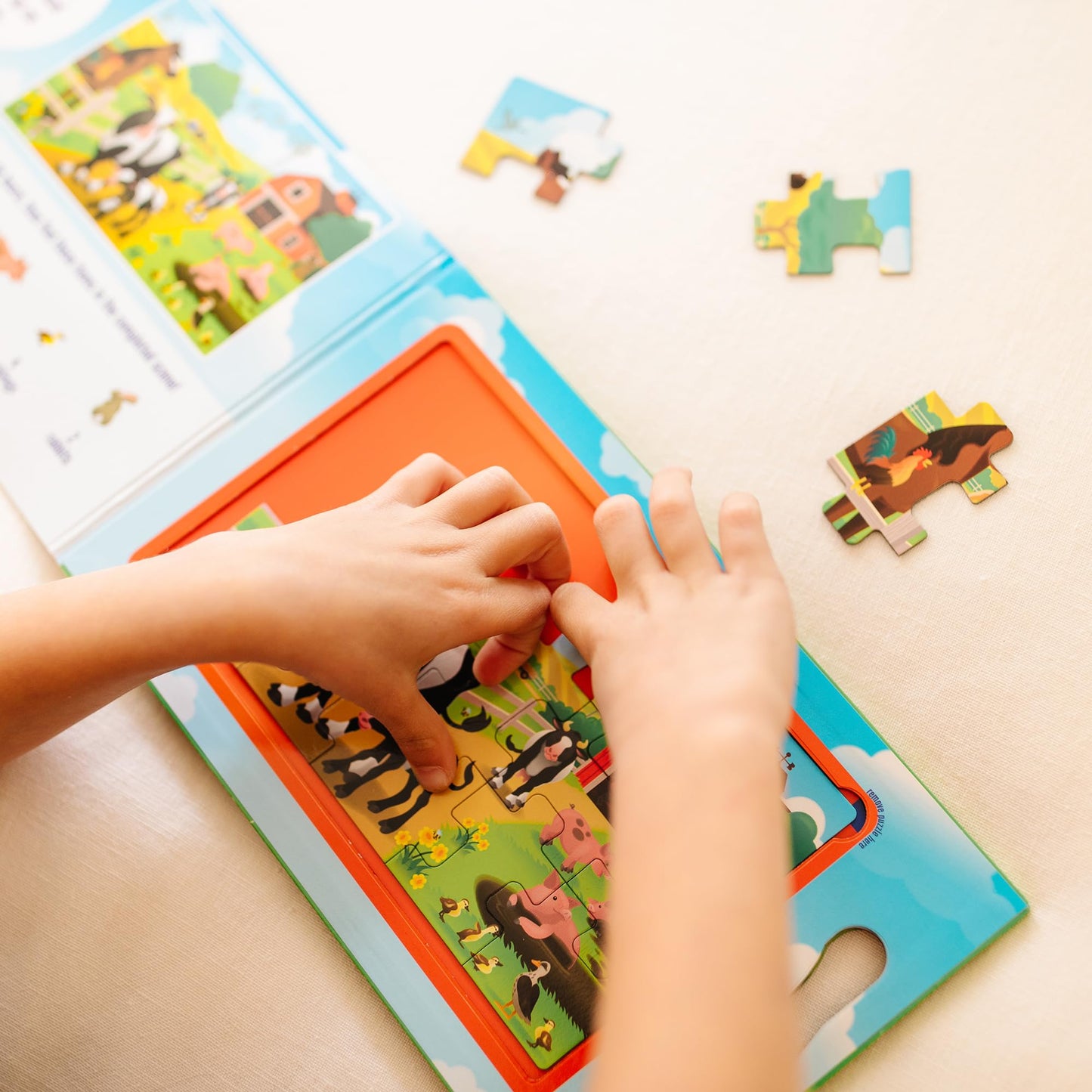 Melissa & Doug Take-Along Magnetic Jigsaw Puzzles - 2 x 15-Piece Sets, FSC Certified, Green, 8.5 x 7.25 x 0.3 inches