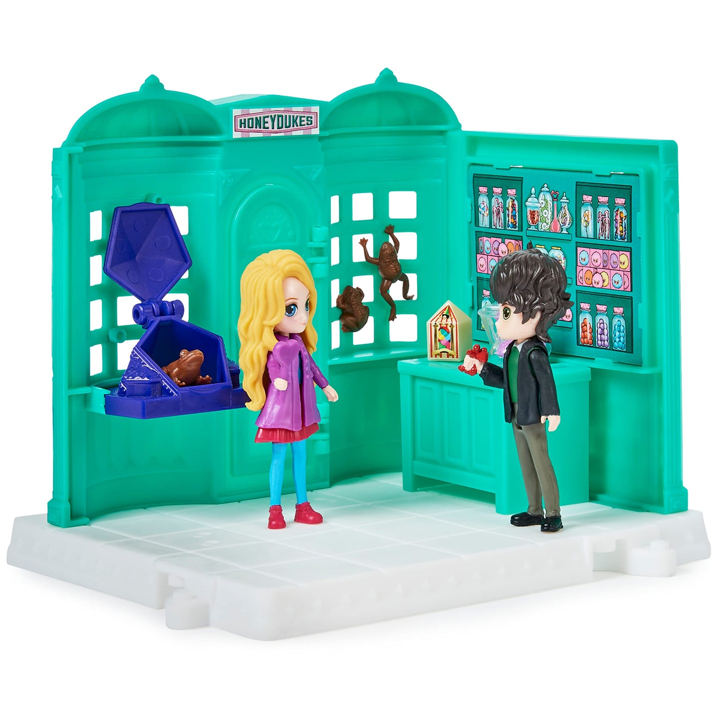Wizarding World Magical Minis Honeydukes Sweet Shop Playset with 2 Figures & 5 Accessories, Plastic, Model 6064867, Ages 6+
