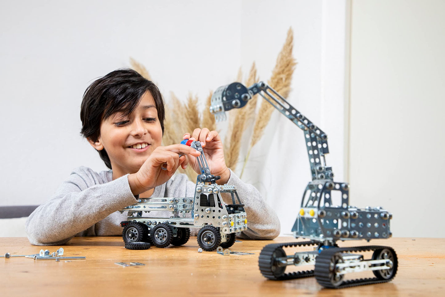 Eitech Classic Series Truck with Crane Construction Set and Educational Toy - 340 Pieces with Easy to Read Illustrated Instructi