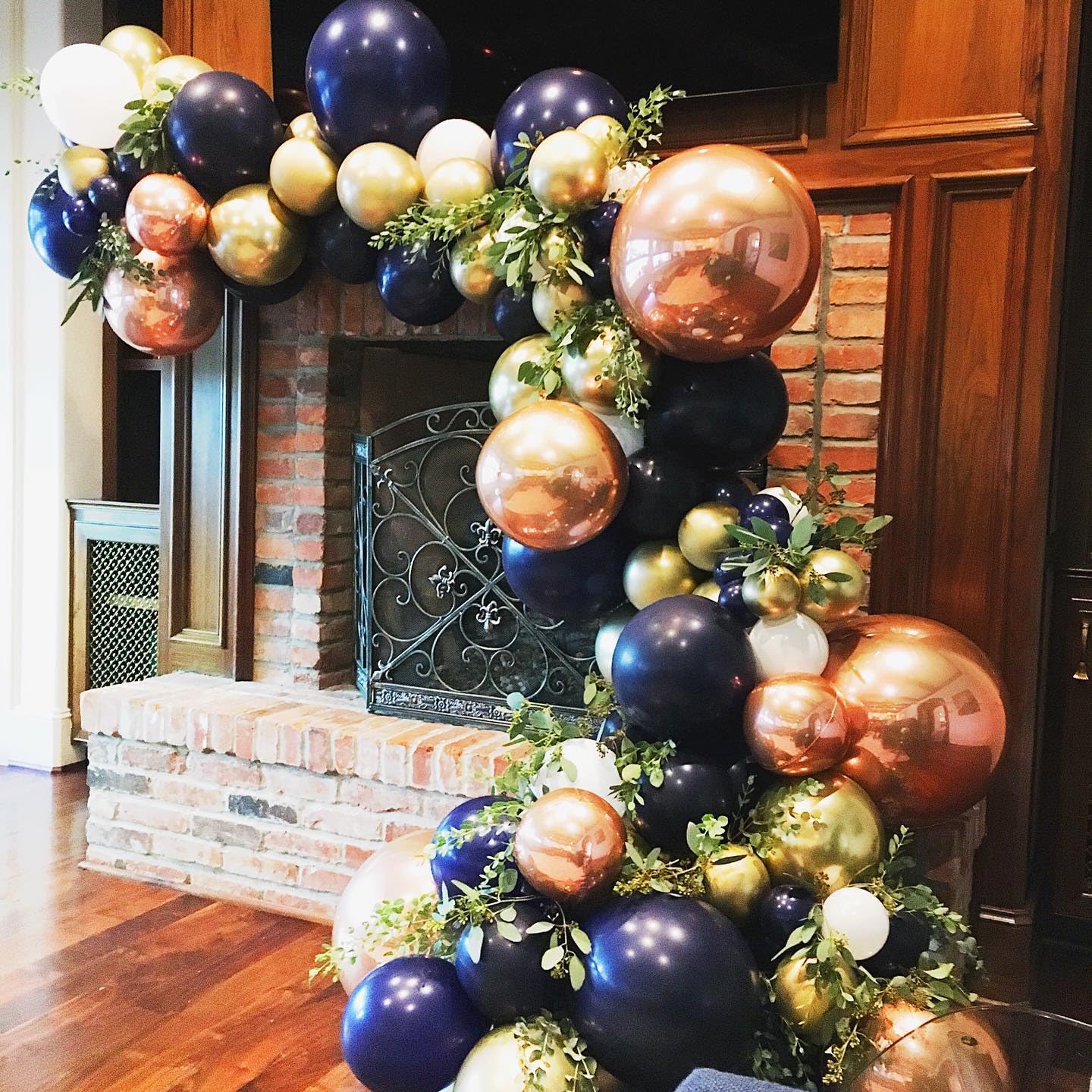 Bezente Navy Blue Balloons 18 Inch - 30 Pack Large Thick Blue Balloons Big Round Dark Blue Latex Balloons For Birthday Baby Show