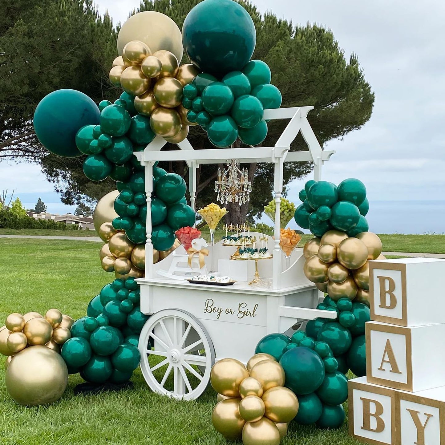 Momoshero 137Pcs Green And Gold Balloons Arch Garland Kit, Dark Emerald Green Hunter Forest Sage Green Metallic Gold Balloon For