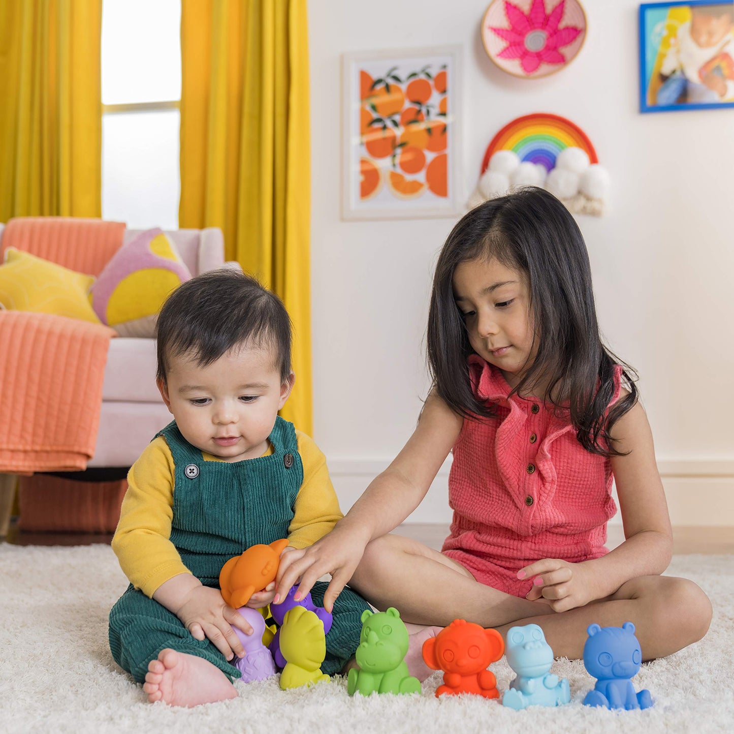 Bright Starts Tropicanimals 9Pk Take-Along Friends Baby Bath Toys And Play Set - Squeezable Wipeable Soft Infant Toys, Ages 3 Mo