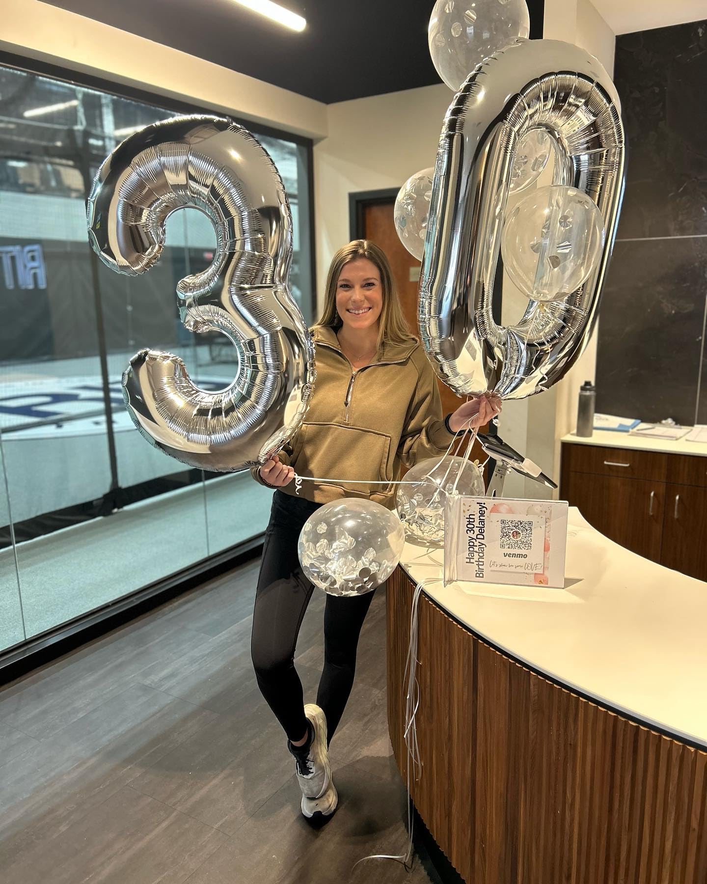 30 Balloon Number, Silver Number 30Th Birthday Balloons 40 Inch, 30 Years Old Silver Birthday Decorations For Men Women, 30Th An
