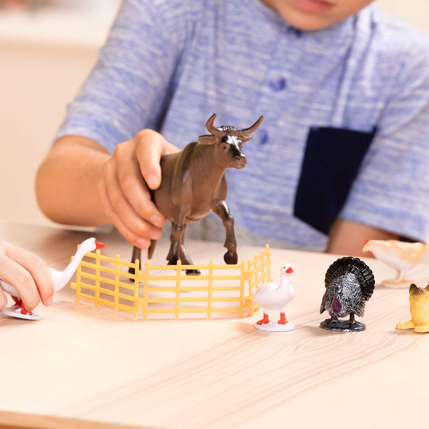 Terra By Battat – Farm Animal Figurines & Accessories – 60Pc Toy Animal Bucket For Kids – Farm Animal Toys – Cows, Pigs, Horses, Cats & More – 3 Years + – Country World