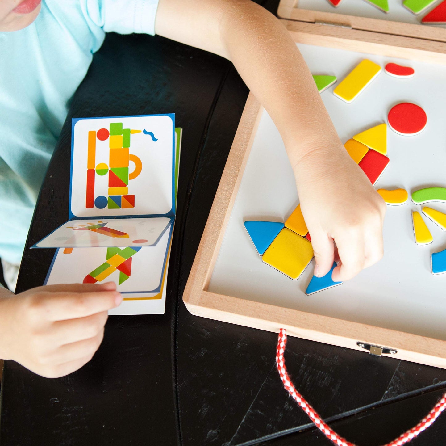 Fat Brain Toys Magnetic Creation Station - Arts & Crafts for Ages 3-4, Multicolor, 20.5 x 10.25 x 0.75 inches, Mixed Materials