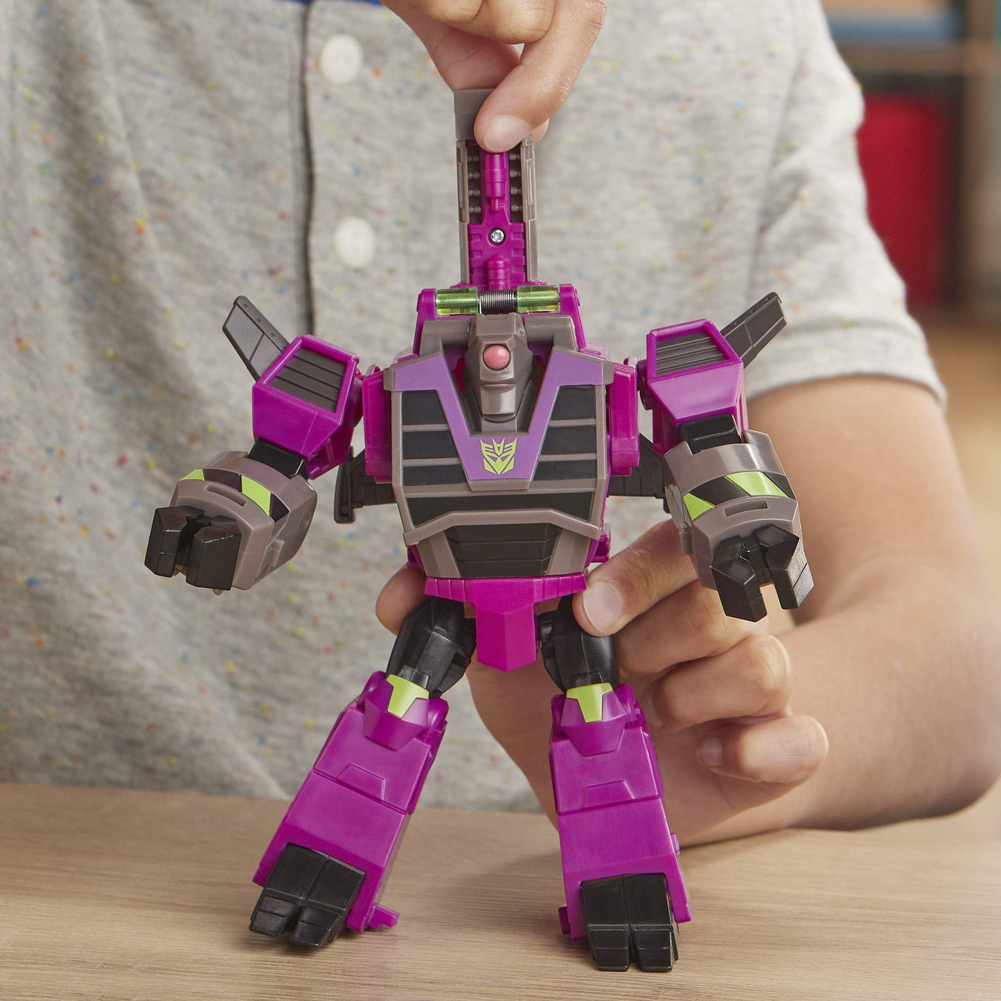 Transformers Cyberverse Ultra Class Clobber Action Figure, 6.75-inch, Green/Purple, Combines with Energon Armor, Model E7108AS00