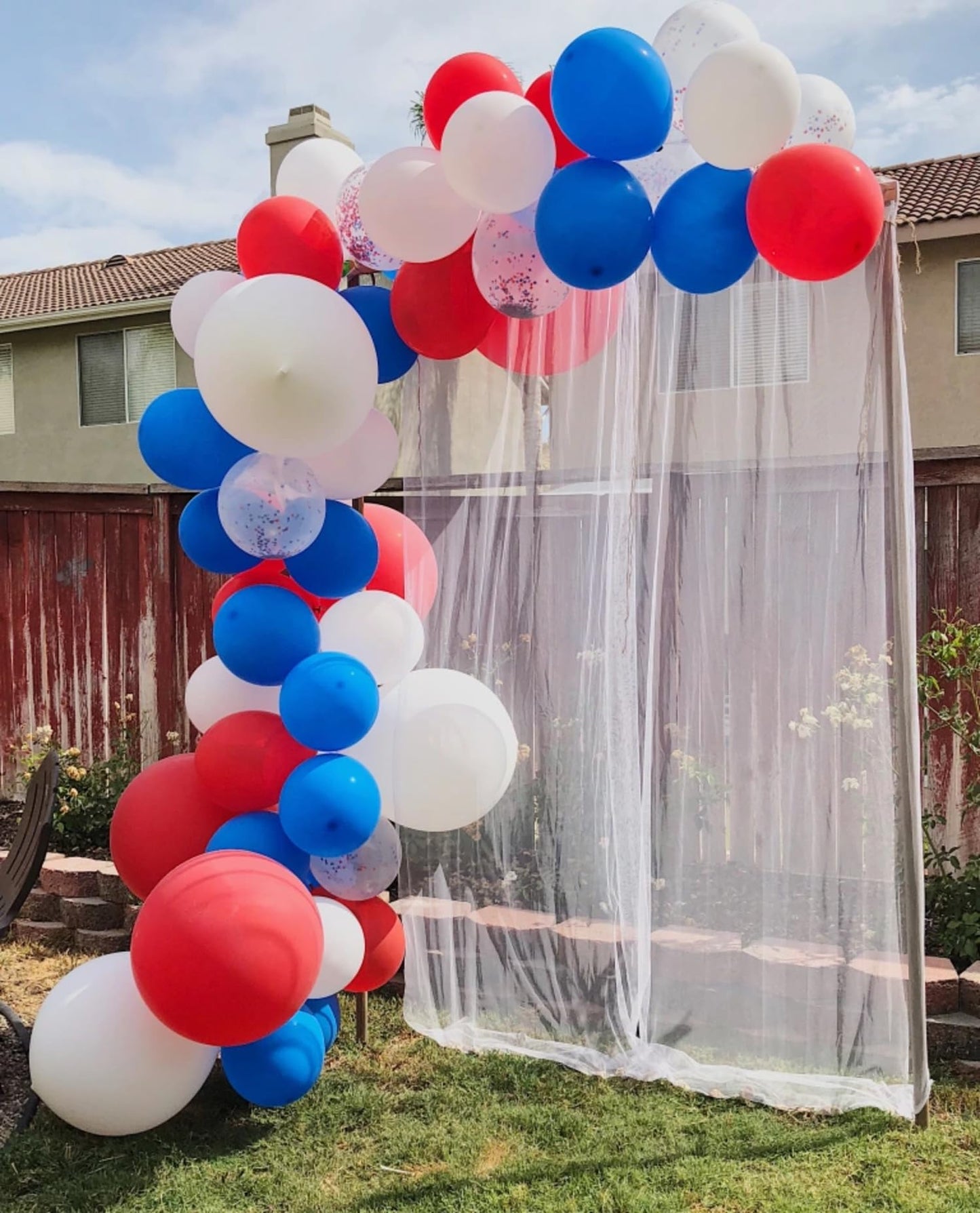 Voircoloria 105Pcs Red White Blue Balloons 12Inch Party Latex Balloons For 4Th Of July Independence Day Graduation Anniversary P