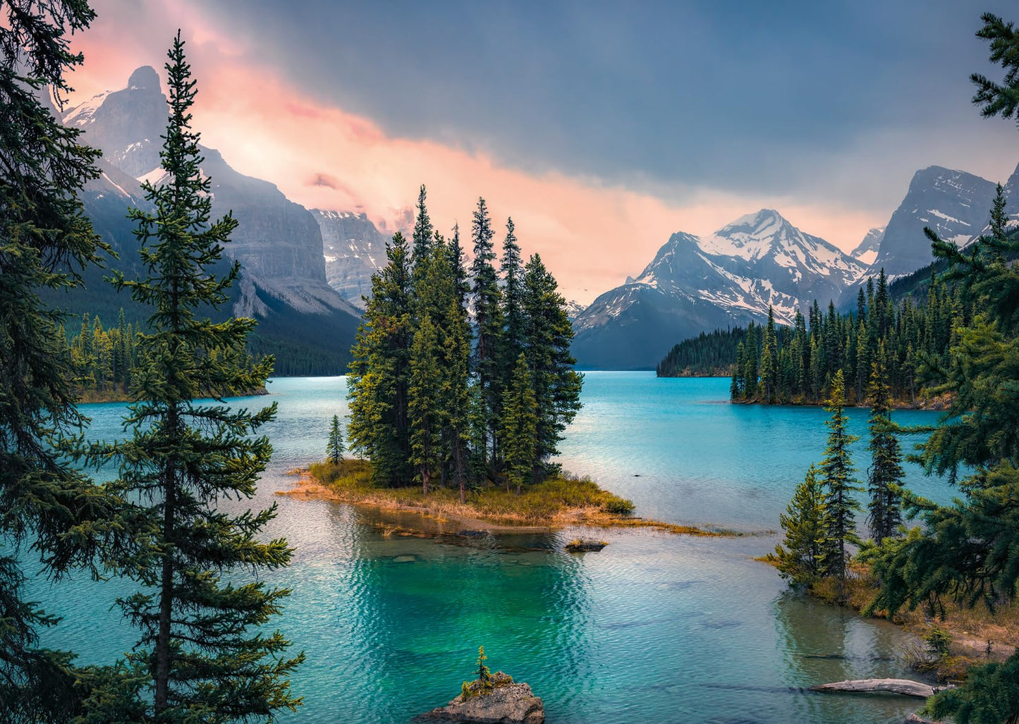 Ravensburger - Maligne Lake  Canada - 1000 Piece Jigsaw Puzzle - Featuring Stunning Mountains  Vivid Water  Evergreens & More - Frameable - enhanced Quality - Puzzles for mature-themeds