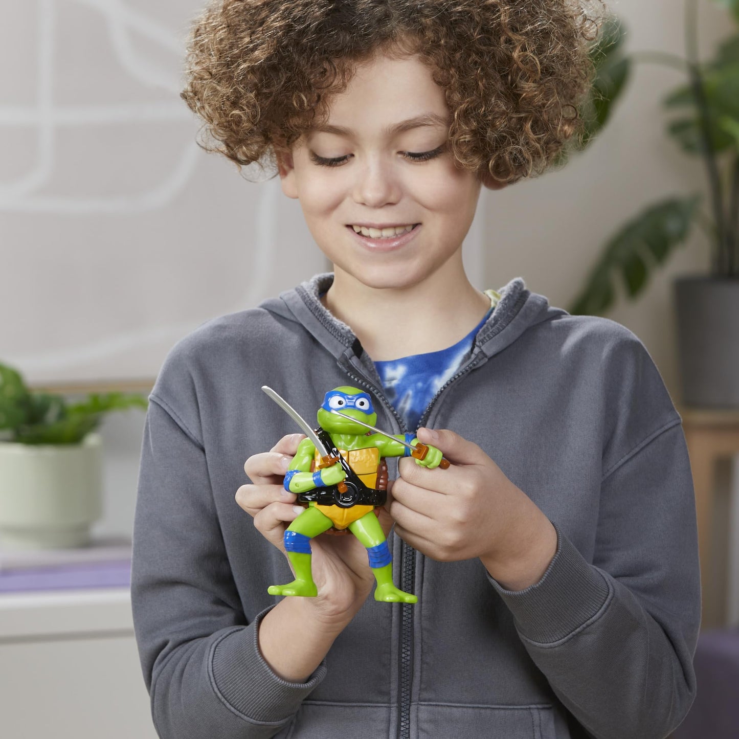 Bop It! Teenage Mutant Ninja Turtles Leonardo Edition Game for Kids Ages 8 and Up, Teenage Mutant Ninja Turtles Toys, for 1 or M