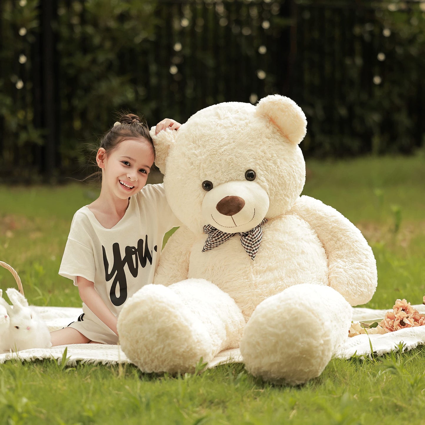 Poutmac 47 Inch Giant Teddy Bear Stuffed Animal White Big Plush Teddy Bear Valentine'S Gift For Girlfriend Soft Stuffed Bear Ani