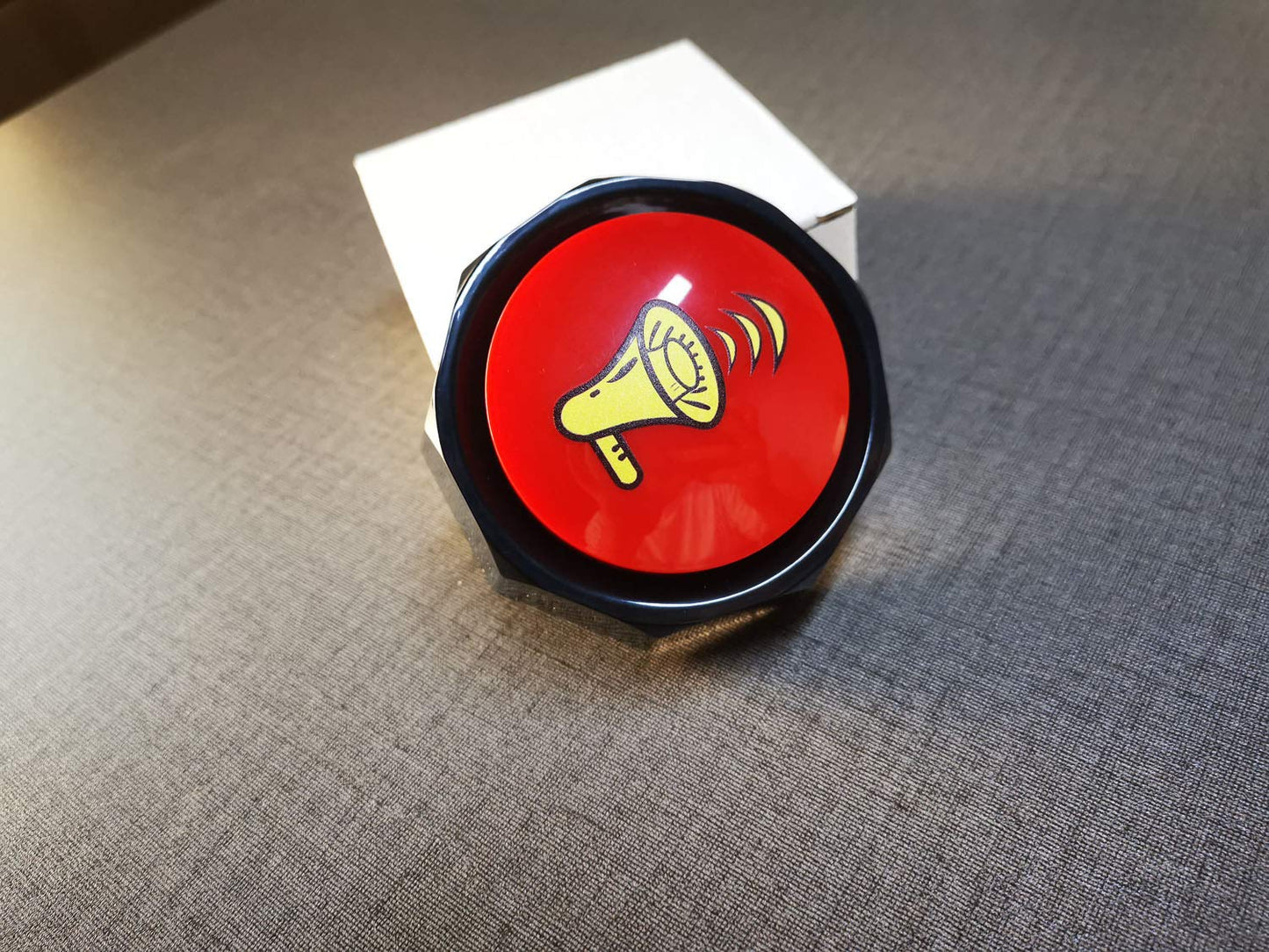 U-Likee Talking Button- Rap Airhorn Sound Button-Hip Hop Air Horn Sound Effect Button - Funny Gag Gifts - Noise Maker