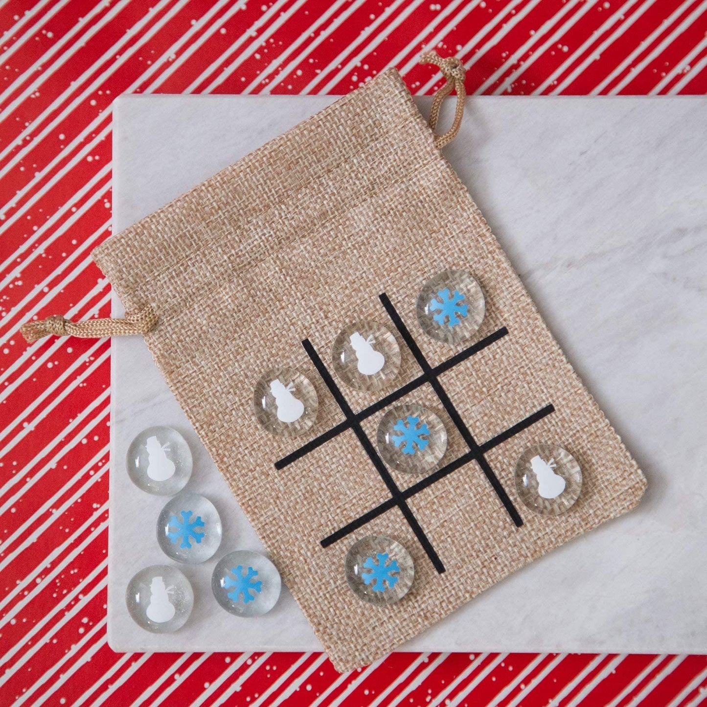 Christmas Themed Tic Tac Toe Game - Stocking Stuffer - Gift for Kids (Snowman & Snowflake)
