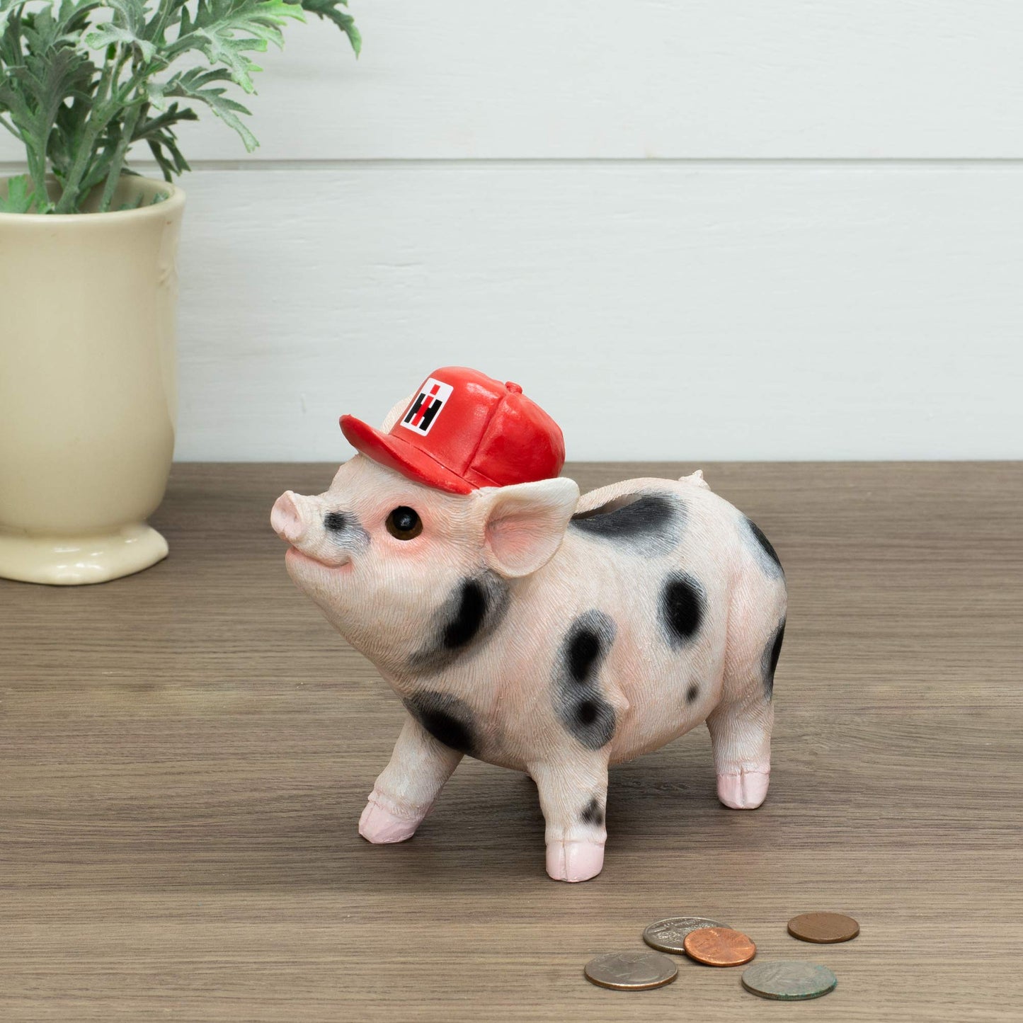 International Harvester Ih Polyresin Spotted Piglet Bank 6864