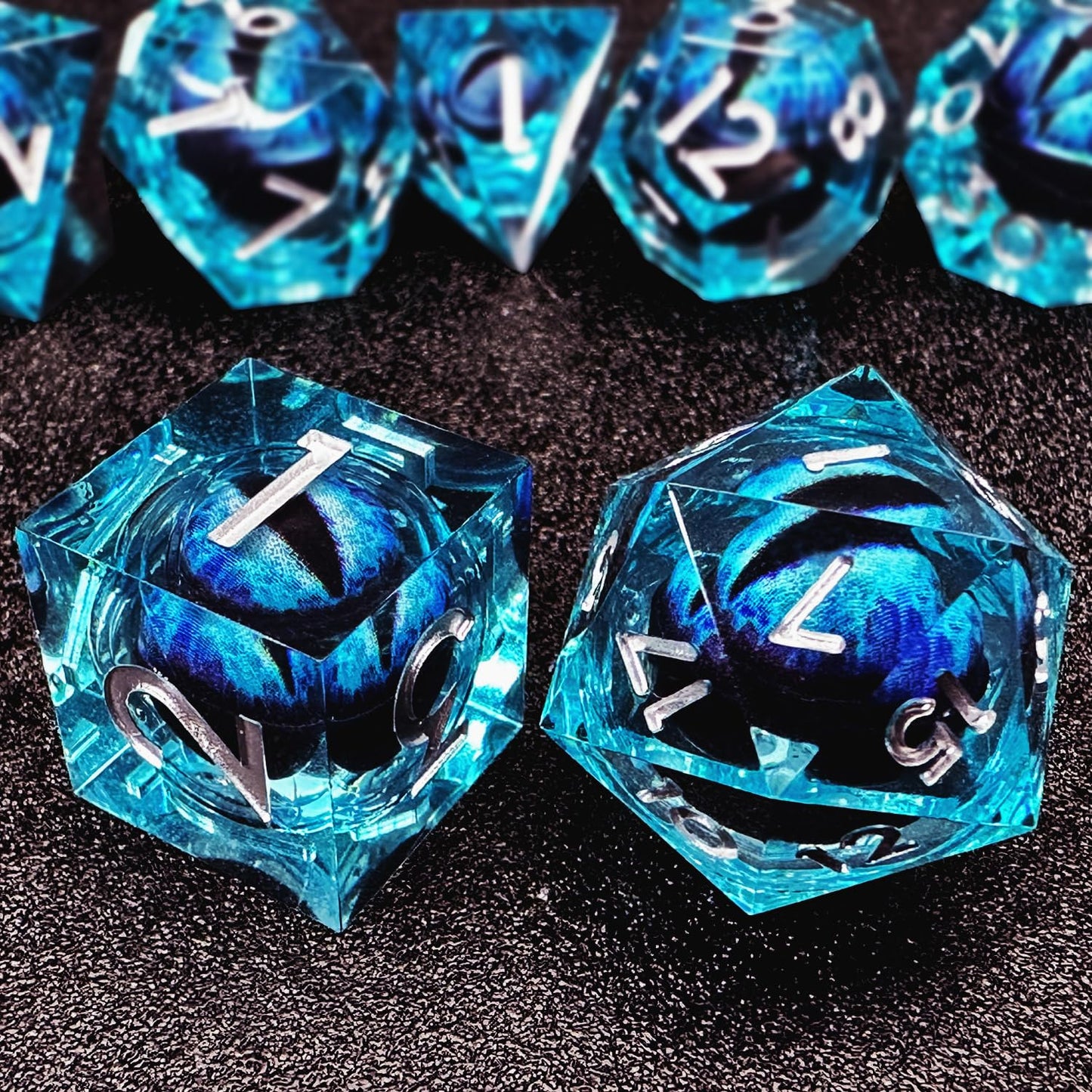 HAOMEJA Beholder D&D Monster Resin Dice Set DND 7 PCS Liquid Core Dice Set Sharp Edges Dice with Gift Dragon Eye Bag Apply to Du