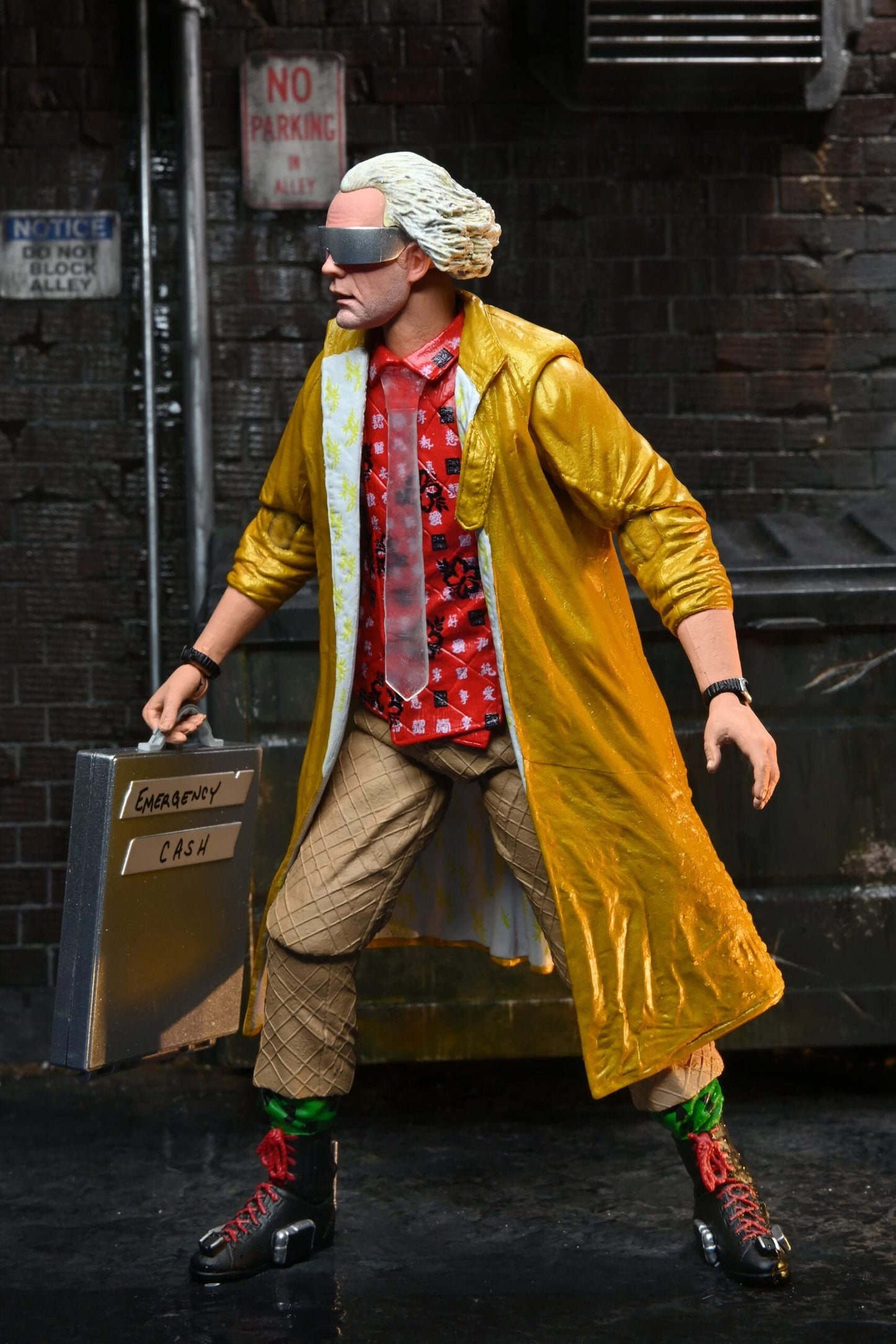 NECA Back to The Future Ultimate Doc Brown Action Figure 18cm Multicolor PVC Model 200377