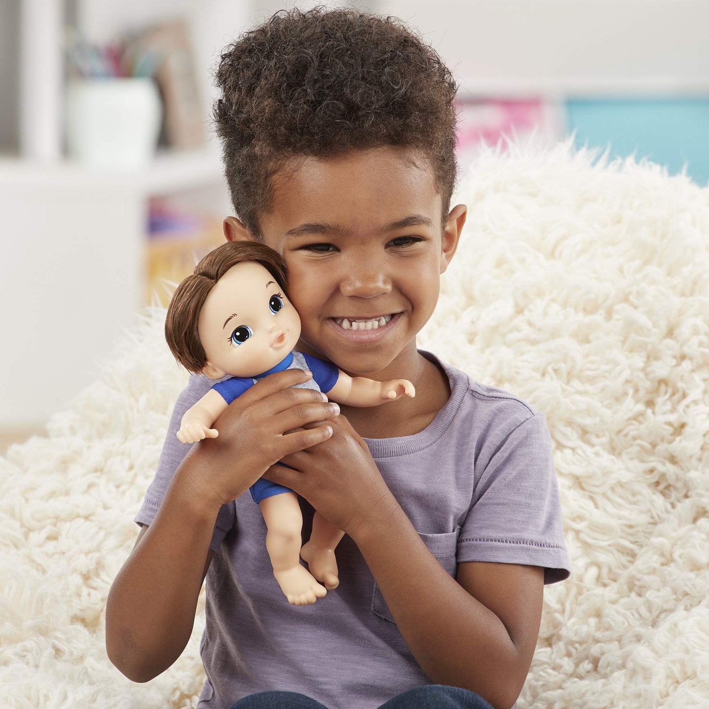 Baby Alive Littles Carry ‘N Go Squad Boy Doll - Matteo, 9" Brown Hair with Carrier & Accessories, Ideal for Kids 3 Years & Up