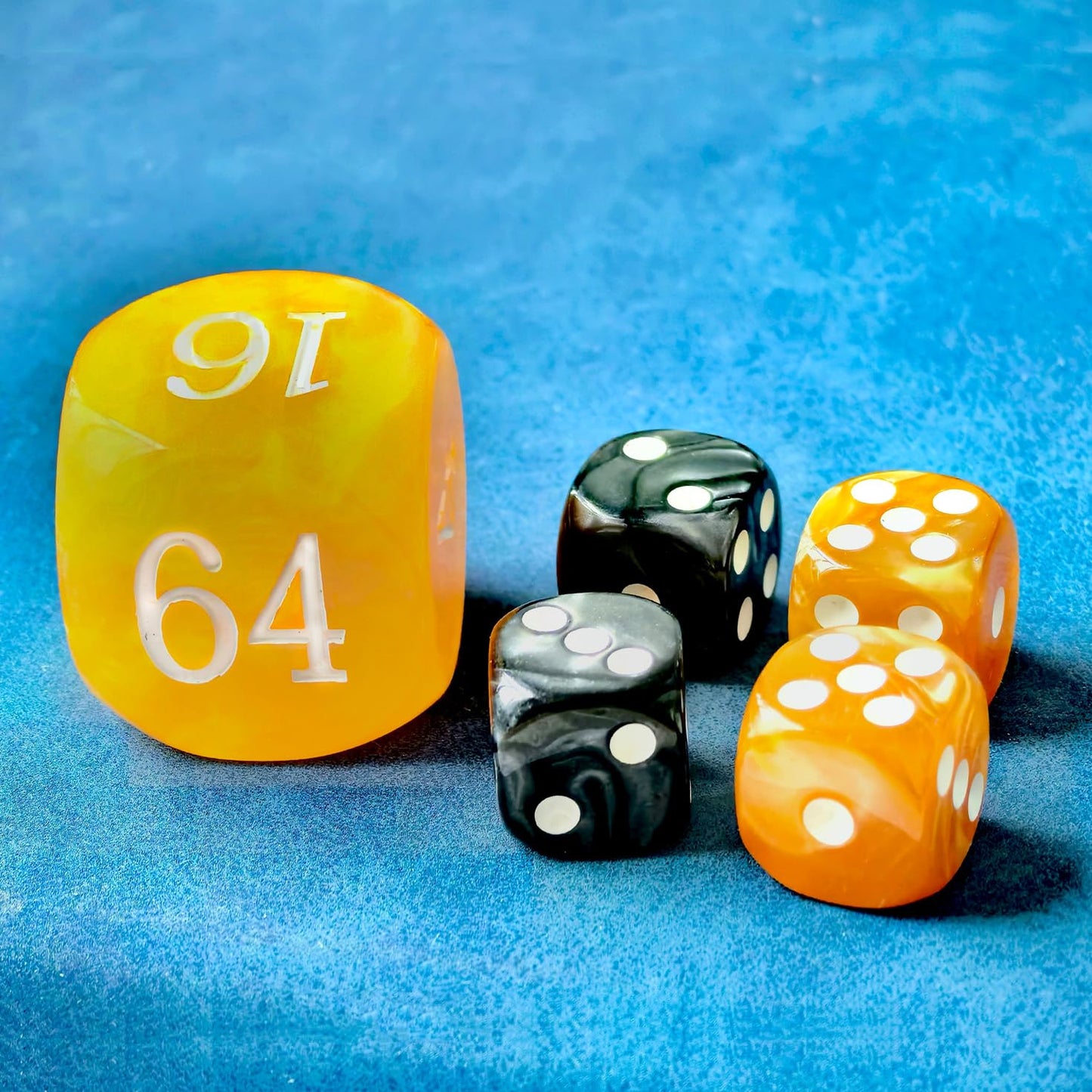 BESCON DICE 5pcs Backgammon Pearl Dice Set - 30MM Resin Doubling Cube with 4pcs 16MM Amber/Black Marbleized Dice