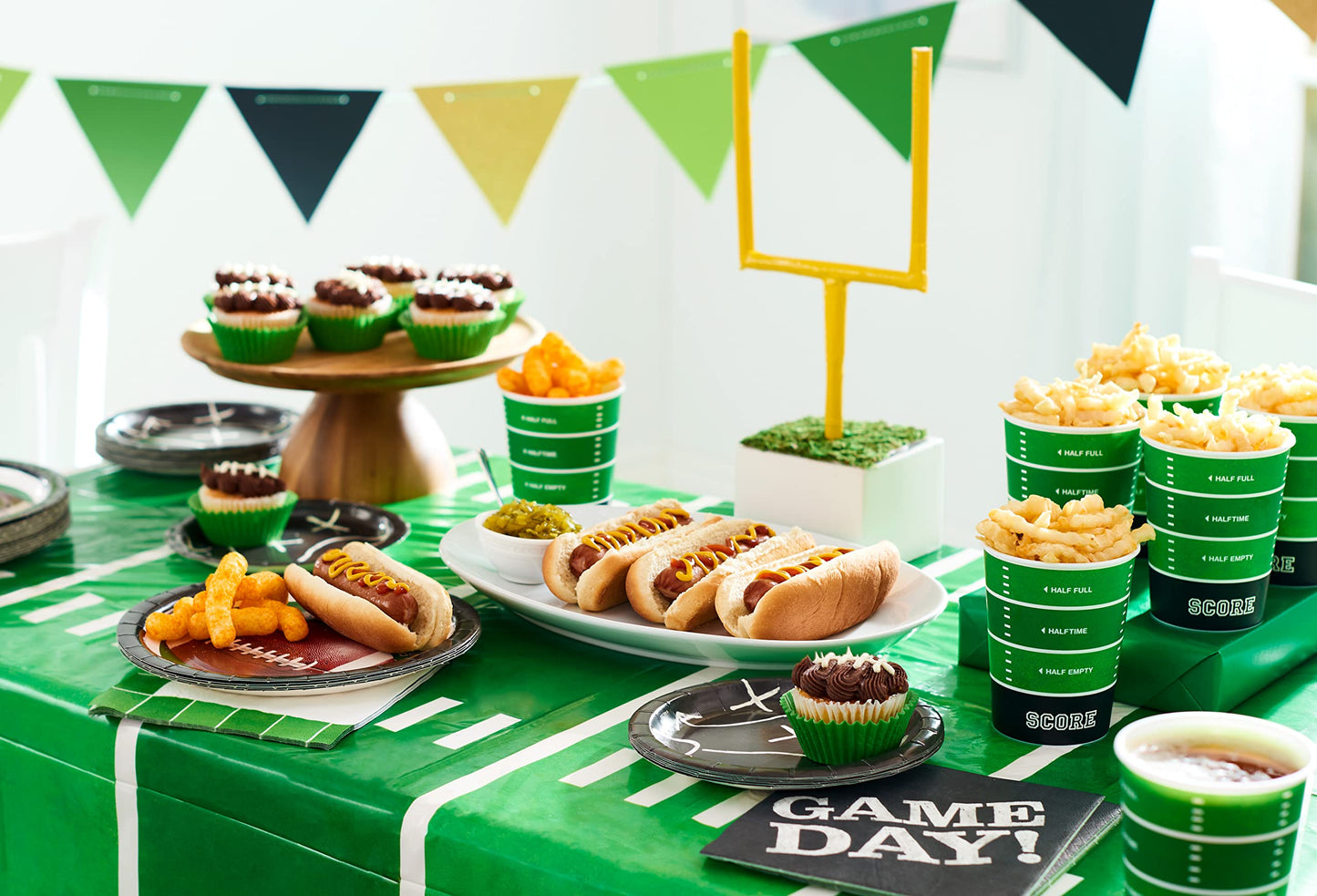 American Greetings Football Party Supplies, 16 oz Reusable Plastic Cups (8-Count)