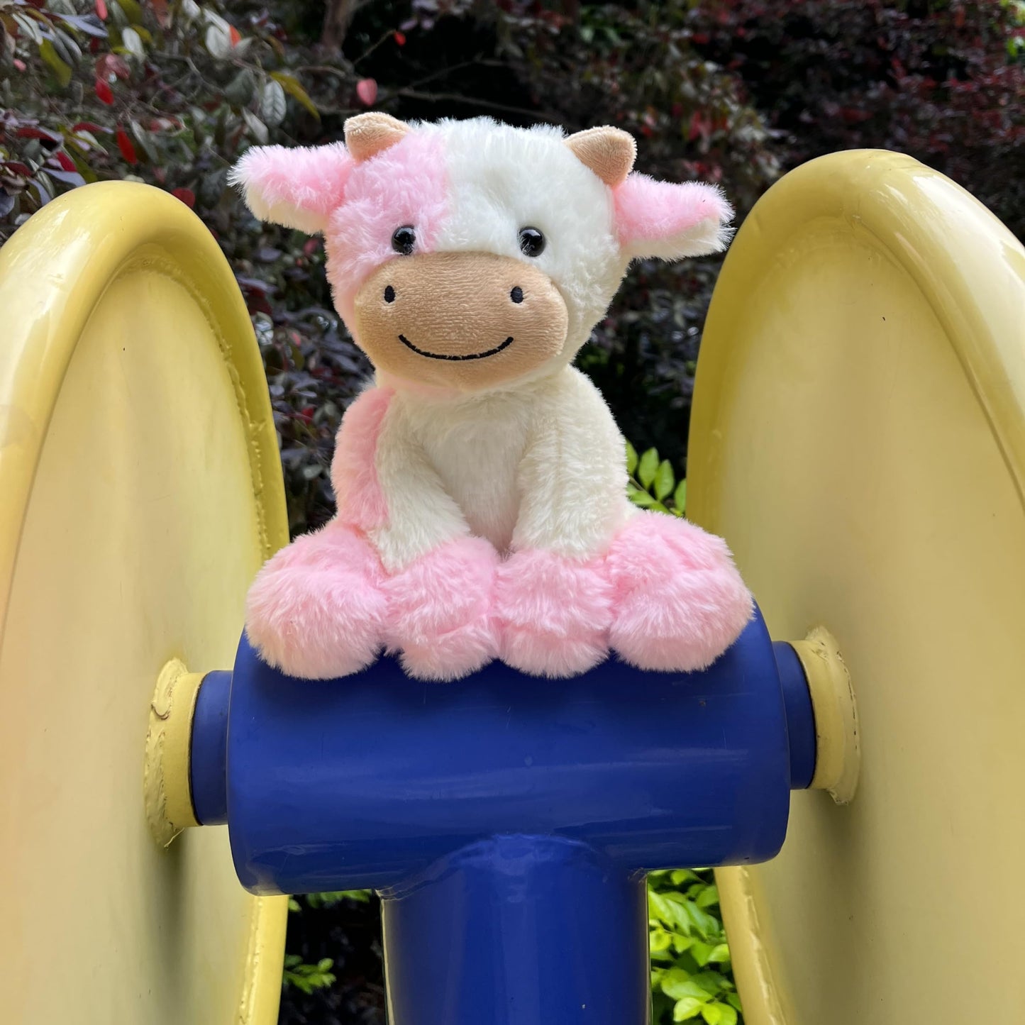Bsvome 9 Inches Cow Stuffed Animal Soft Plush Cute Cow Doll For Boys Girls (Pink Cow)