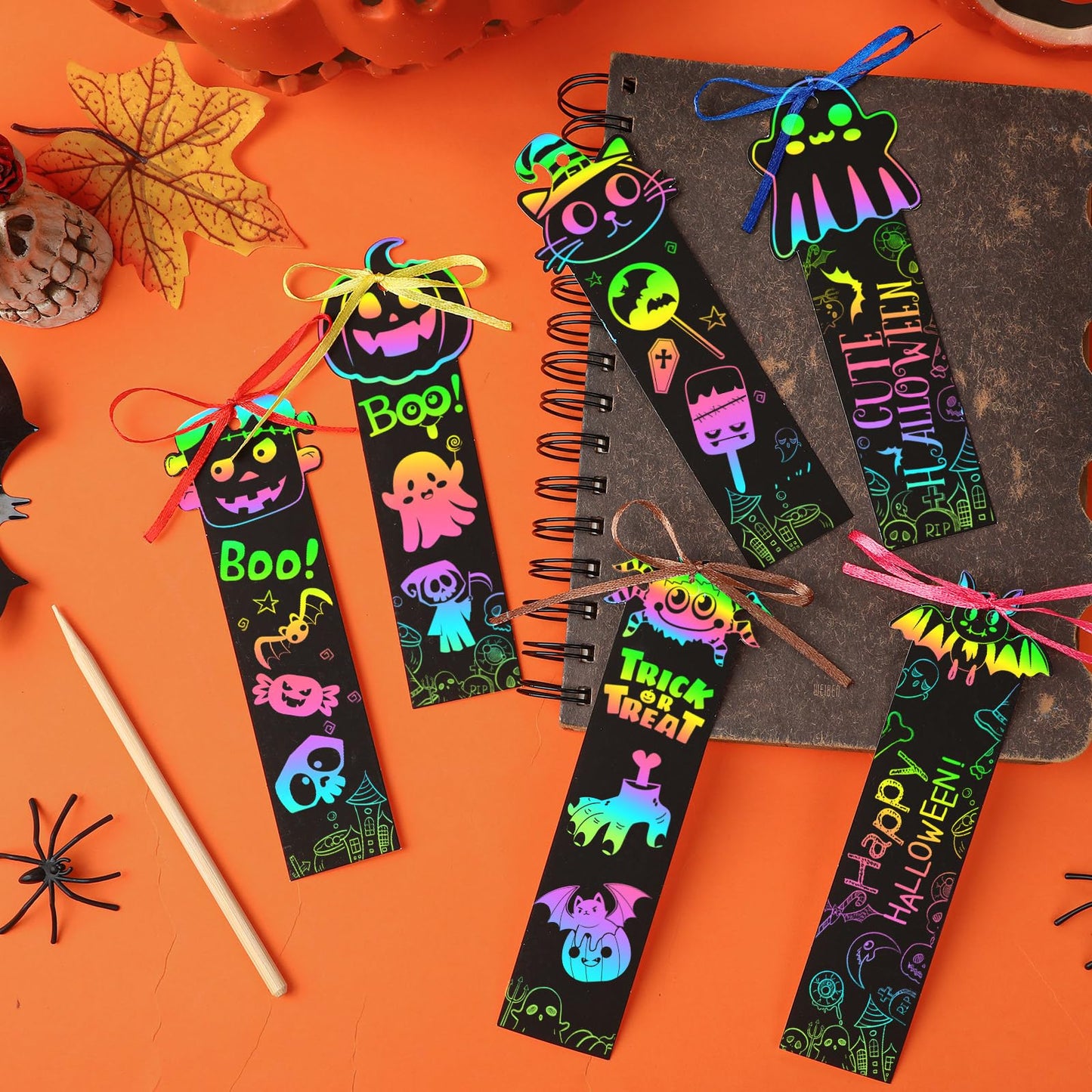 JUNEBRUSHS 30Pcs Halloween Scratch Bookmarks, Rainbow Magic Scratch Paper Art Pumpkin Bat Spider DIY Crafts Kit for School Class