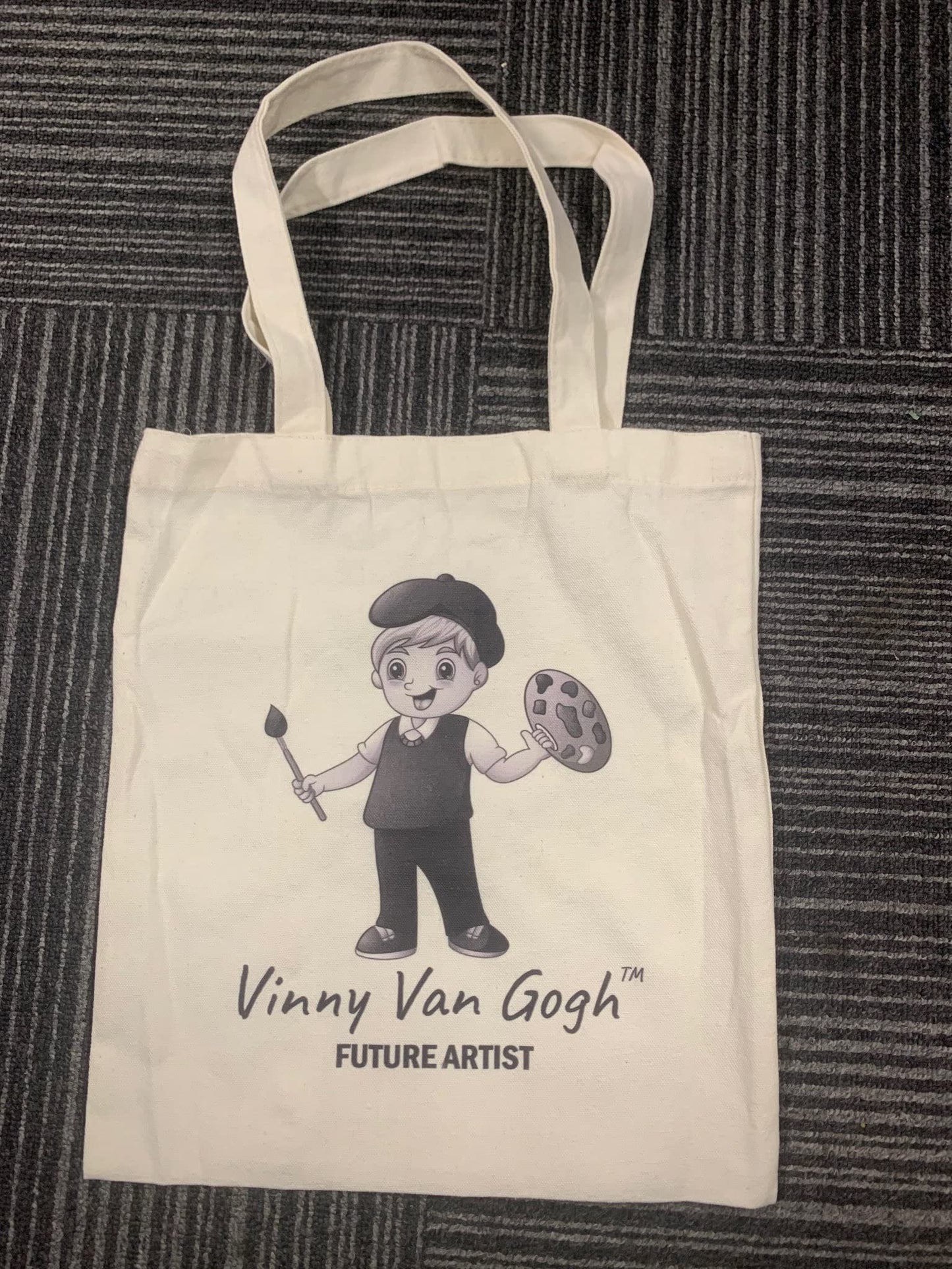 Vinny Van Gogh 20 Hot Colors Jumbo Sidewalk Chalk + Cute Tote bag > Toddlers Kids Adults > Safe Non-Toxic Washable Dustless > Aw