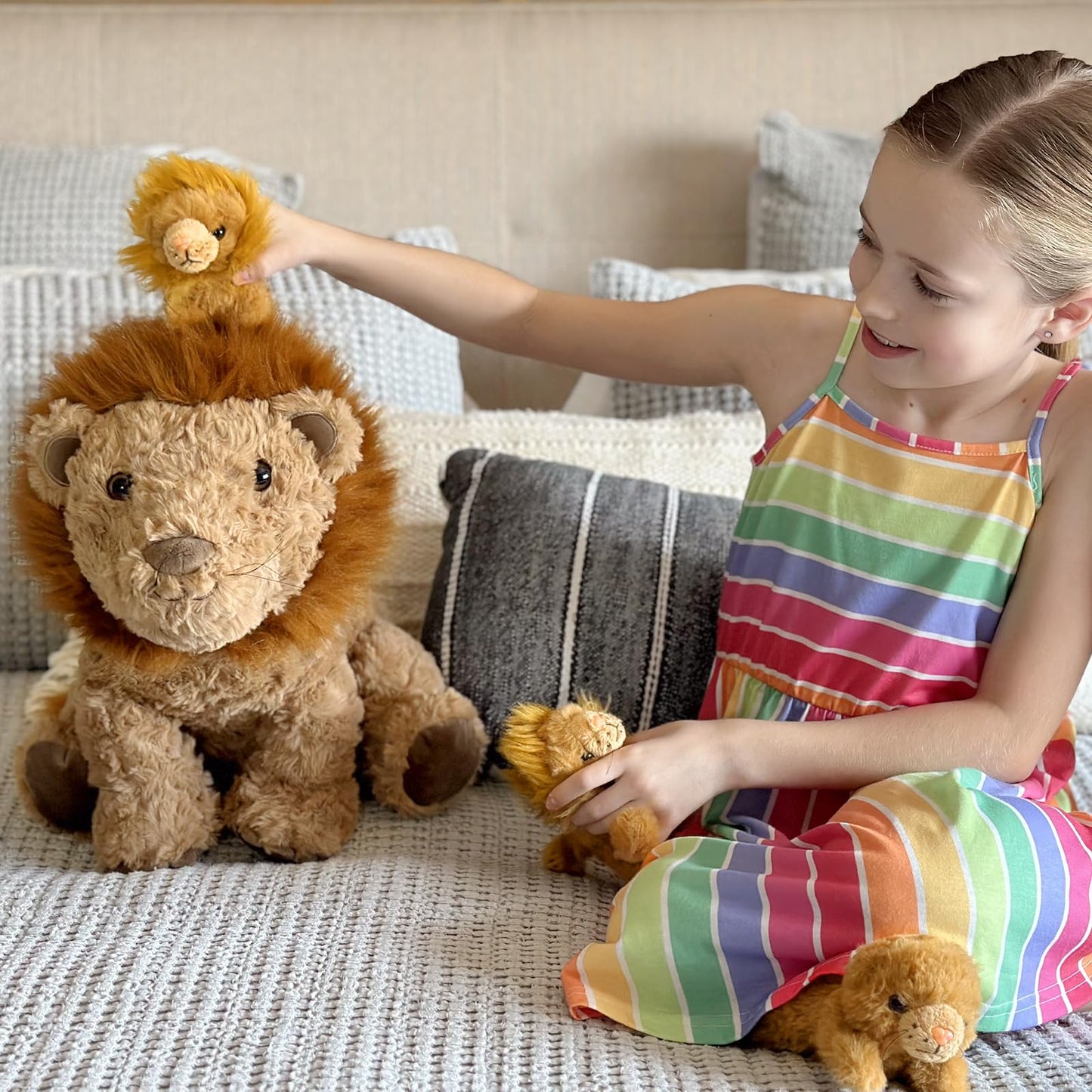 Karister Lion Stuffed Animal Set - Plush Mother Lion with 3 Baby Lions, Cute Lion Design, Perfect Gift for Kids, Model W524_1_45