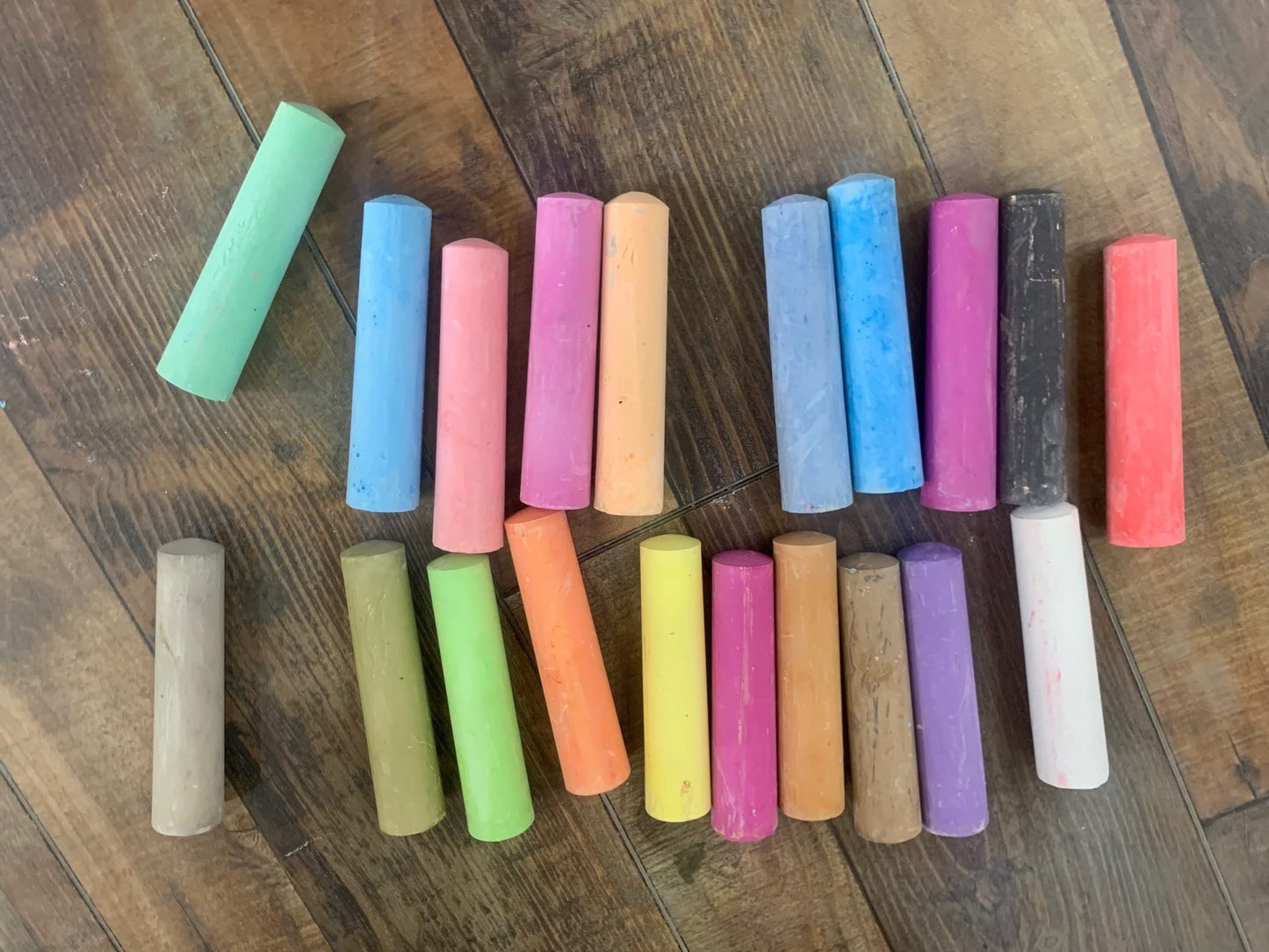 Vinny Van Gogh 20 Hot Colors Jumbo Sidewalk Chalk + Cute Tote bag > Toddlers Kids Adults > Safe Non-Toxic Washable Dustless > Aw