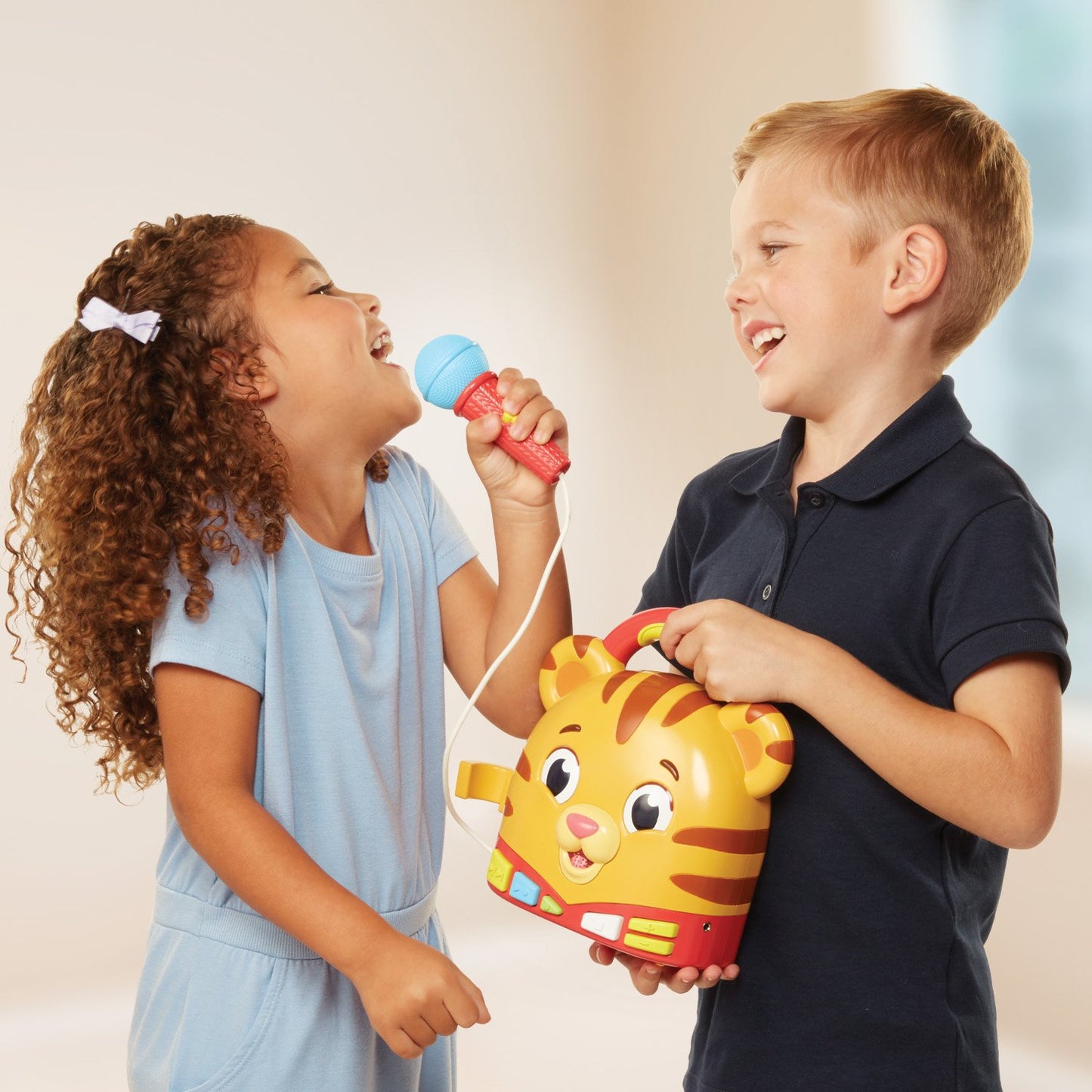 Daniel Tiger'S Neighborhood Sing Along With Toy