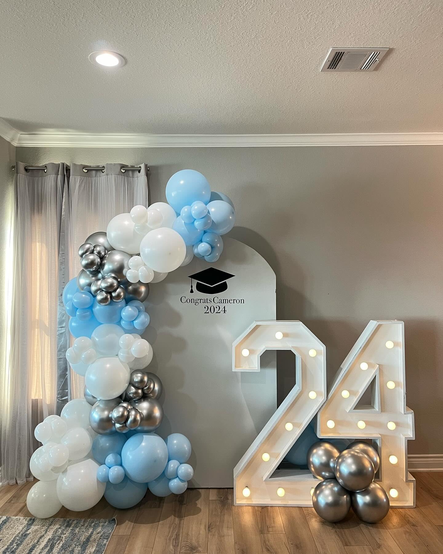 Bezente Pastel Blue Latex Party Balloons - 30 Pack 18 Inch Round Helium Light Blue Baby Blue Balloons For Boys Girls Birthday Ba