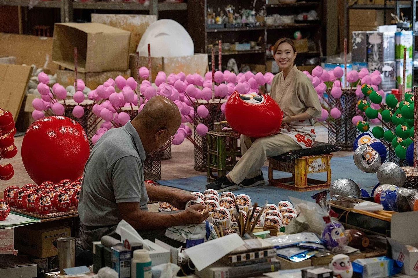 Daimonya Daruma Doll - Made in Japan - Support & Warmth (Yellow, Medium 4.7 inch)