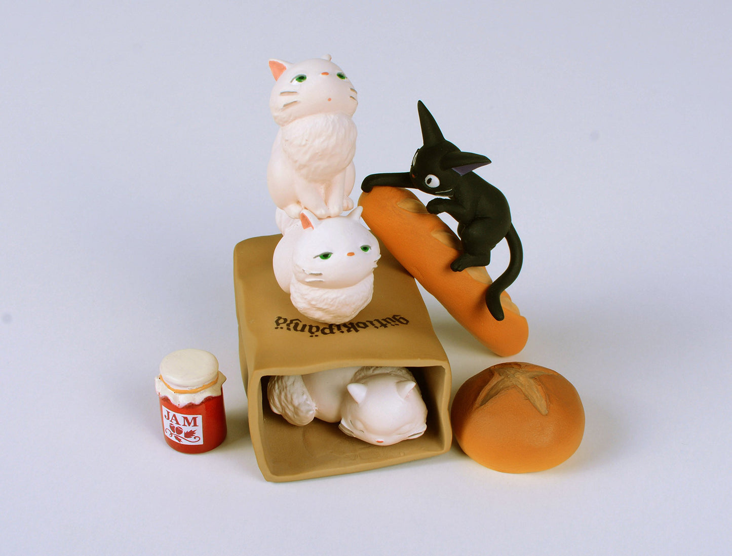 Ensky - Kiki'S Delivery Service - Jiji Nosechara Assortment Stacking Figure, Studio Ghibli Via Bandai Official Merchandise