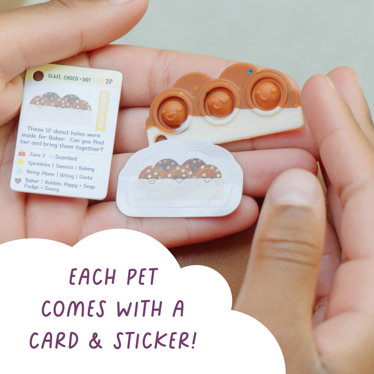 Pop It! Pets Petites - Season 2 - The Ultimate Mini Sensory Fidget Toy - Popping Bubbles And Adorable Characters For Your Pets - Collector Map With Cards And Stickers From Buffalo Games