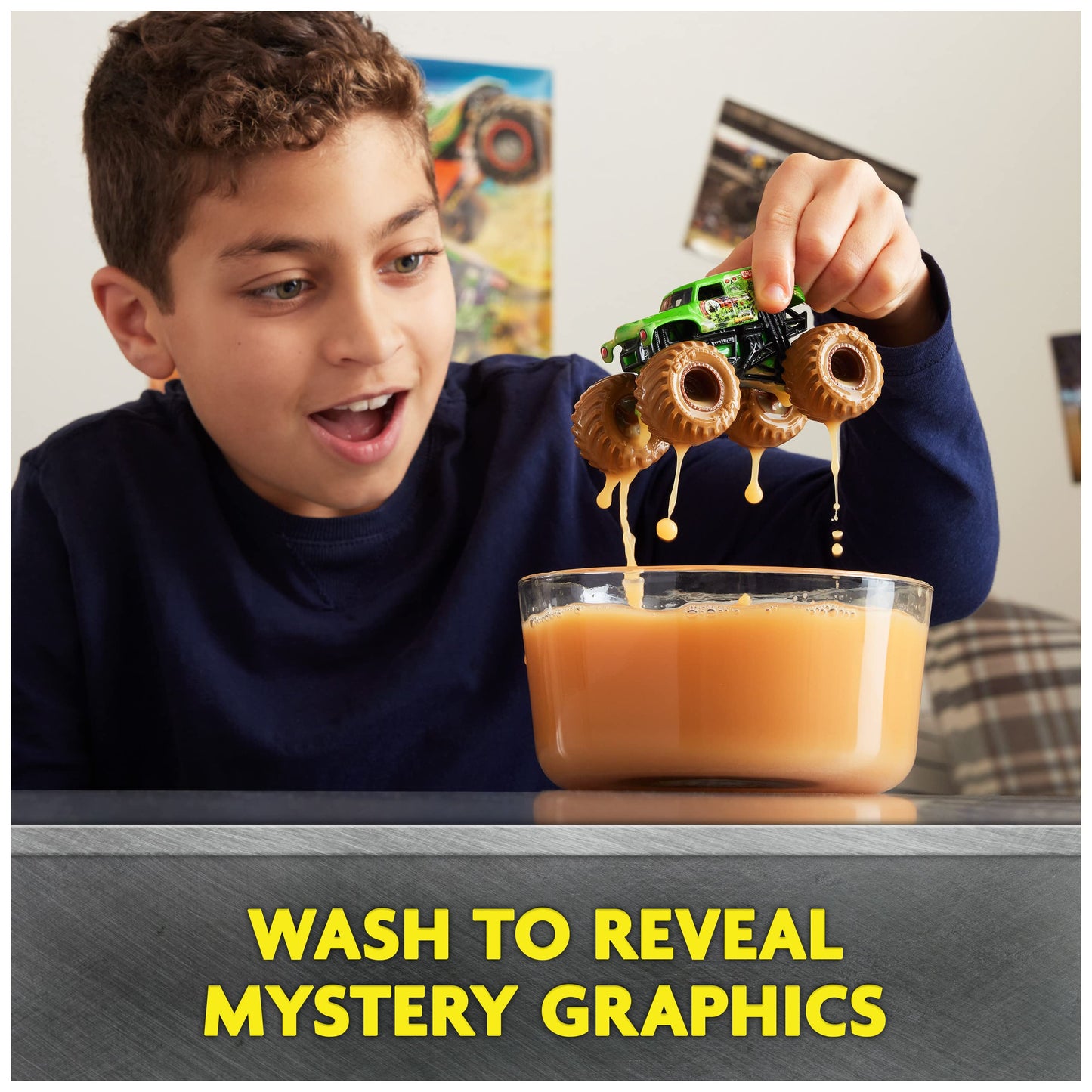 Monster Jam, Mystery Mudders 2-Pack Monster Trucks, Official 1:64 Grave Digger and Blue Thunder Die-Cast Vehicles, Wash to Revea