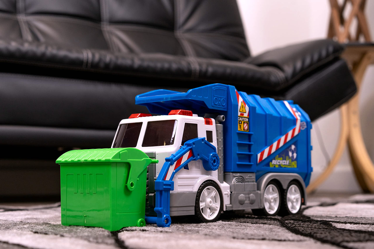 Jada Toys Just Trucks Garbage Truck - Plastic Toy for Kids & Adults, Model 33287, Updated Design