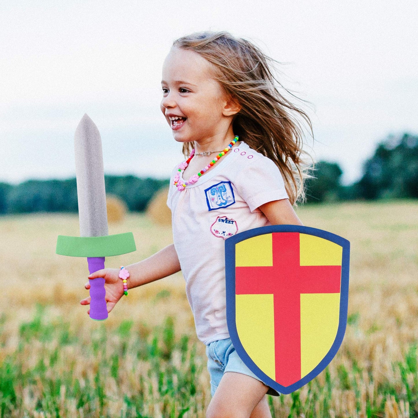 Super Z Outlet Children's Foam Toy Medieval Joust decorative replica blade & Shield Knight Set Lightweight Safe for Birthday Party Activities  Event Favors  Toy Gifts