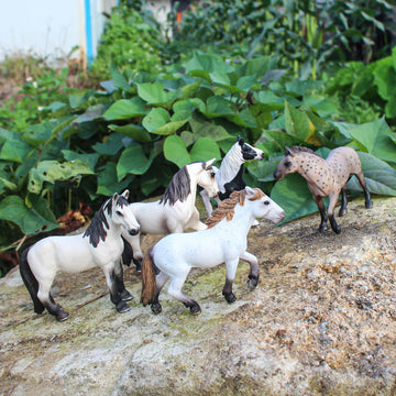 Wonwontoys 5Pcs Farm Animal Figure Horse Toys Knabstrupper Pinto Tennessee Camargue White Horse Table Decorations Children'S Cognitive Toys For Boys Girls Christmas Scene Decoration Cake Decoration