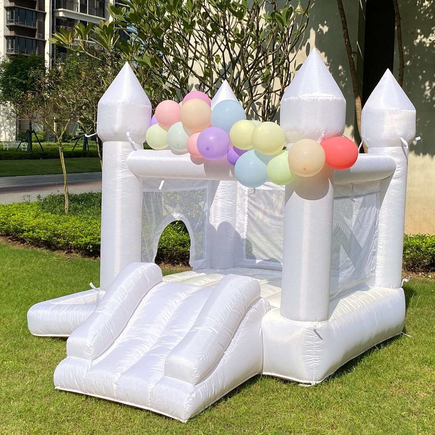 White Wedding Inflatable Bounce House with Blower Jump House with Slide for Kids Party Wedding Family Castle 9ftL