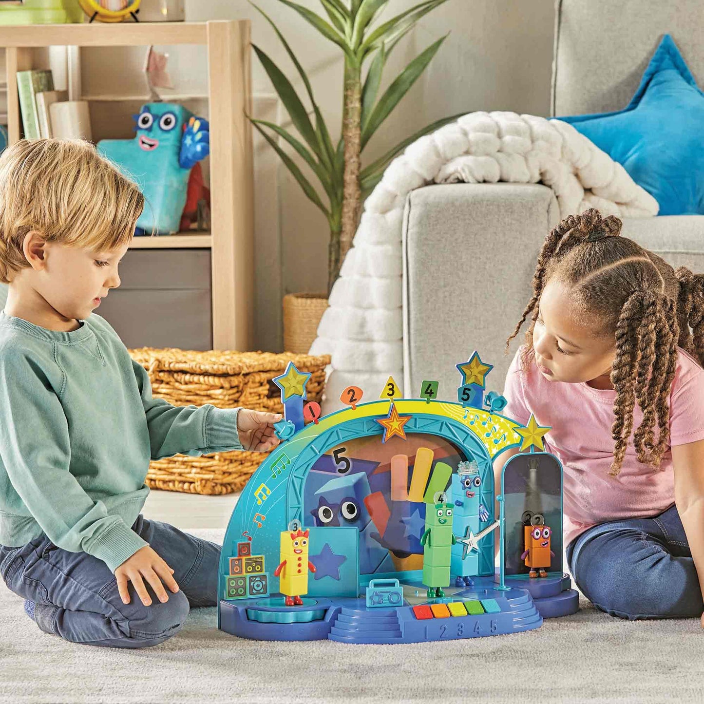 Hand2Mind Numberblock Five’S Musical Superstar Stage, Play Figure Playsets, Toddler Music Toys, Number Toys, Counting Toys, Math Toys For Kids 3-5, Preschool Learning Toys, Birthday Gifts For Kids