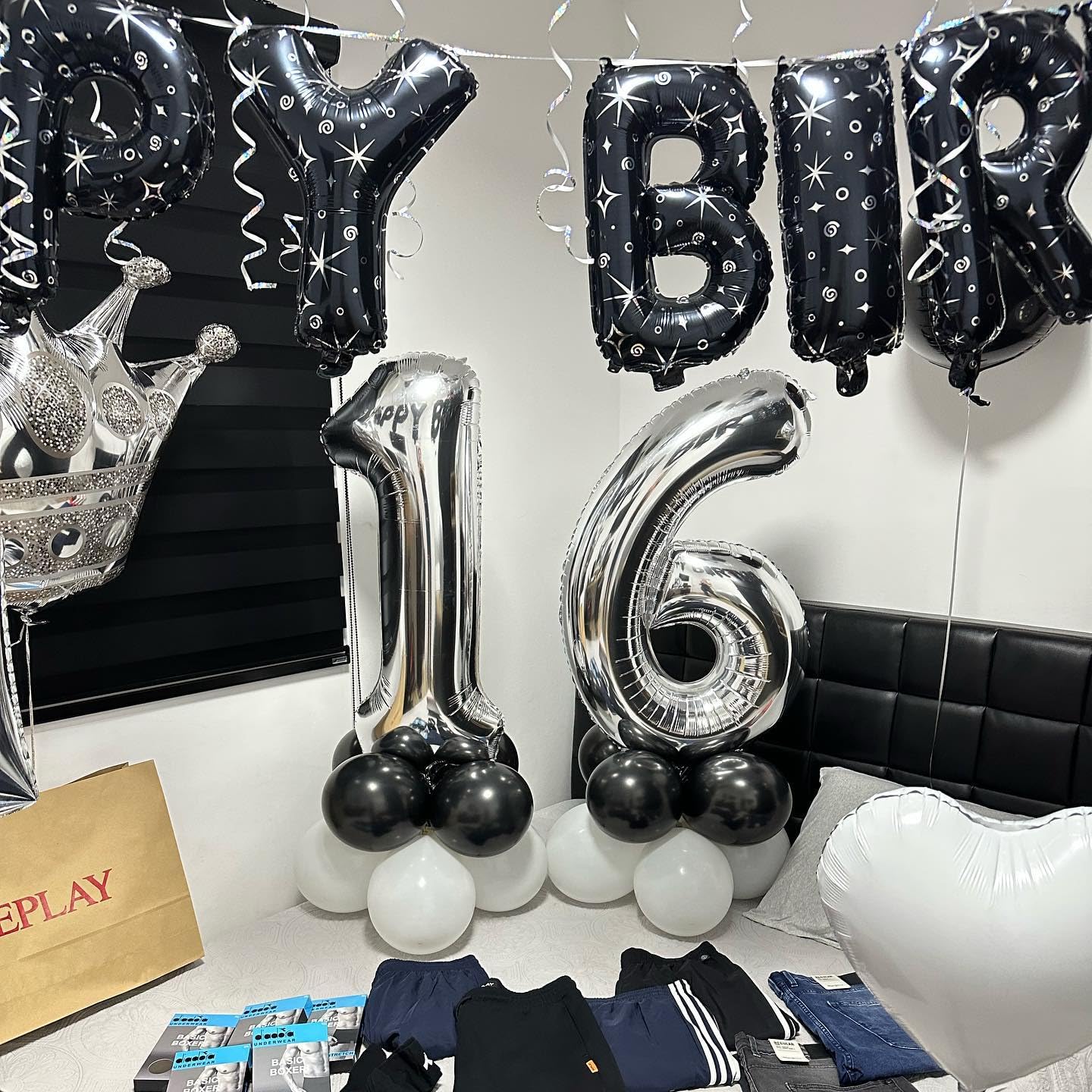 16 Balloon Number, Silver Number 16Th Birthday Balloons 40 Inch, Sweet 16 Years Old Silver Birthday Decorations For Boys Girls,