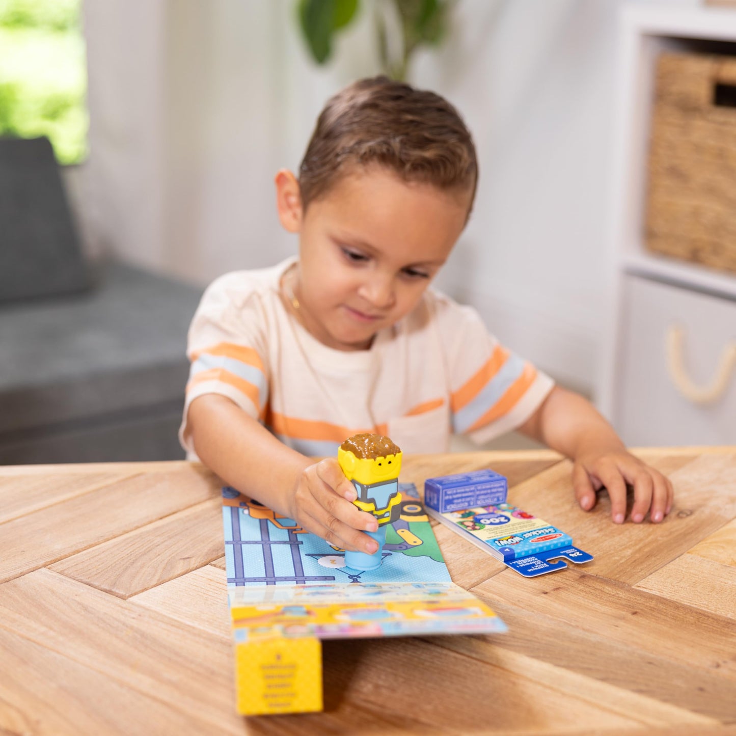 Melissa & Doug Sticker Wow! Bulldozer Bundle: 24-Page Activity Pad, Sticker Stamper, 500 Stickers, Arts and Crafts Fidget Toy Co