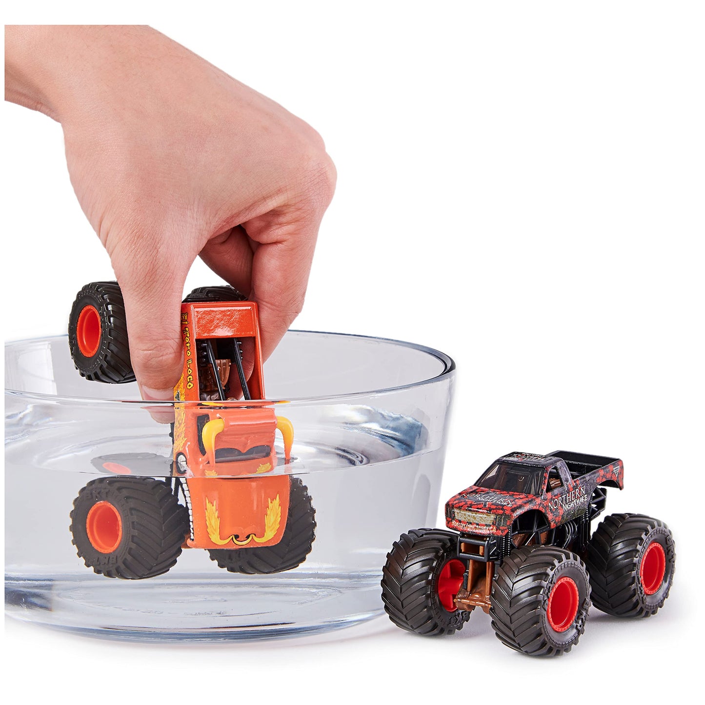 Monster Jam Color-Changing Die-Cast Monster Trucks, El Toro Loco vs. Northern Nightmare, 1:64 Scale, Plastic, Model 6060884