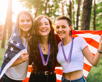 4Th Of July Accessories Necklaces: Blue White And Red Beads Bulk, Patriotic Party Independence Memorial Day Favors Toys Decorati
